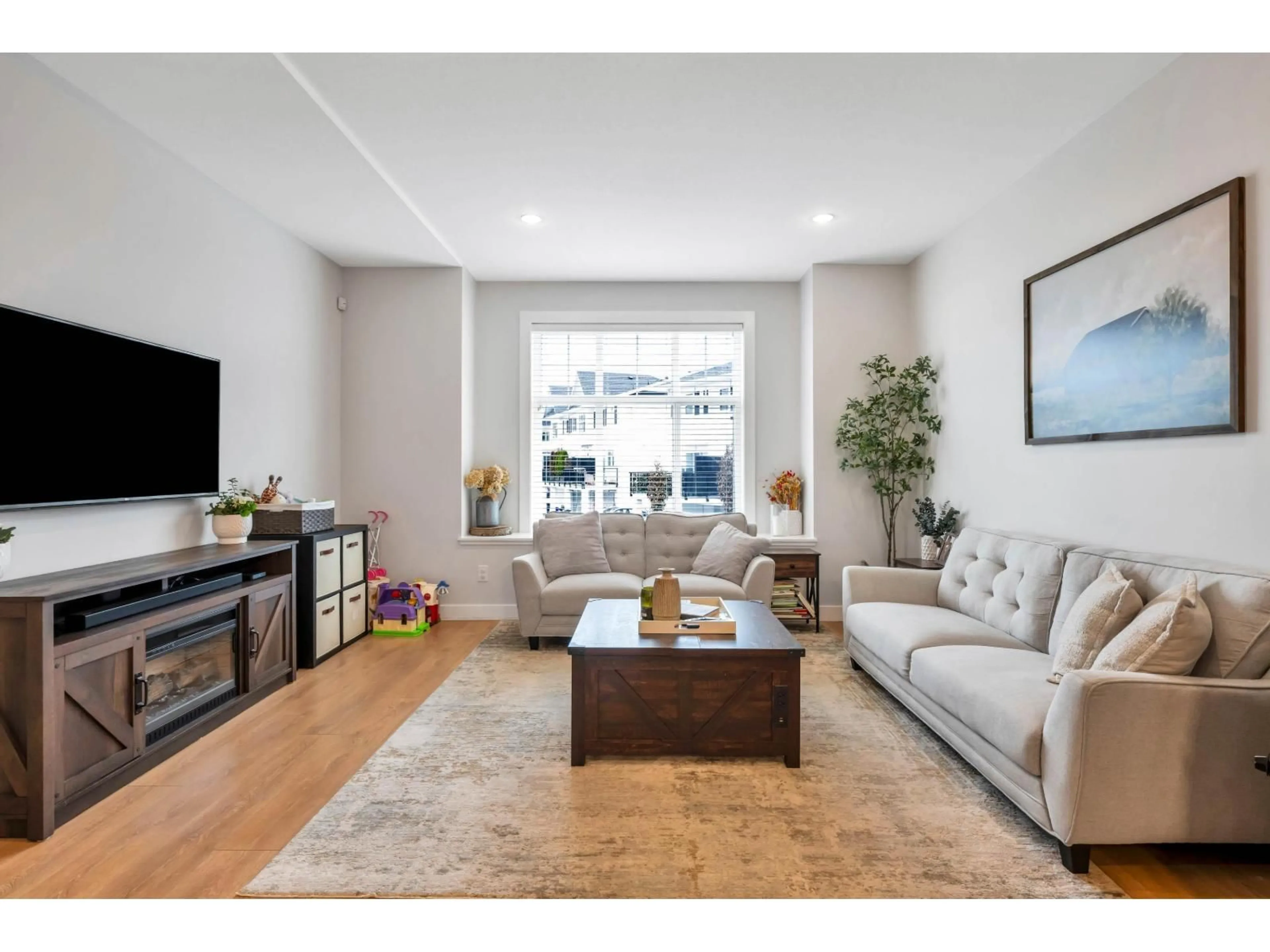 Living room with furniture, unknown for 83 - 27735 ROUNDHOUSE DRIVE, Abbotsford British Columbia V4X0B9