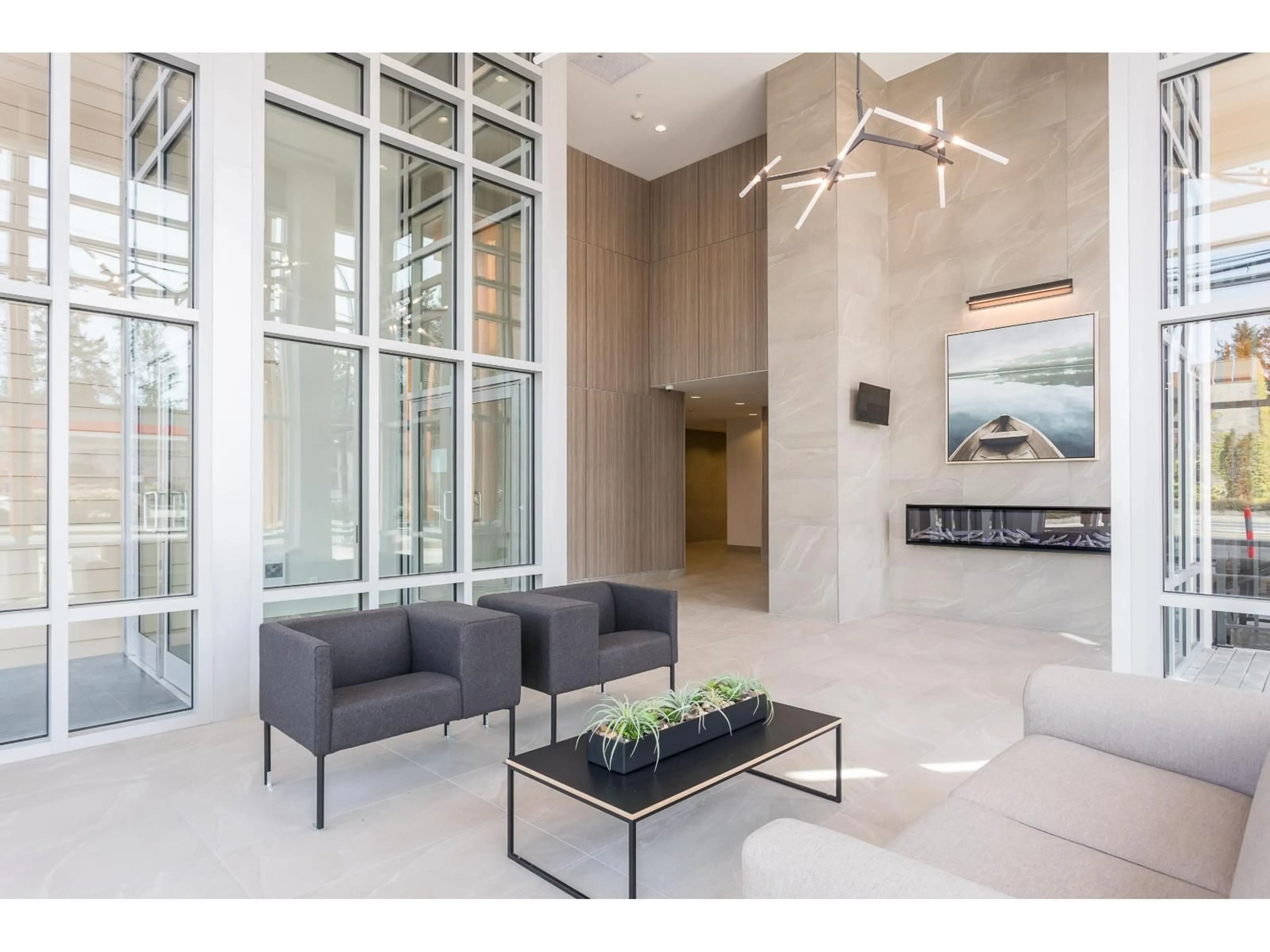 Lobby for 309 - 14022 NORTH BLUFF ROAD, White Rock British Columbia V4B3C3