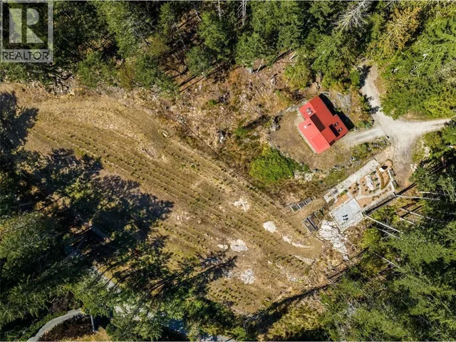 400 BAKER ROAD, Salt Spring Island 3