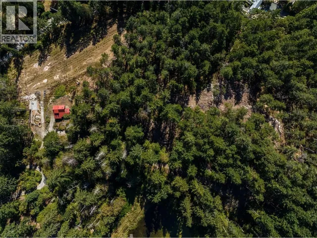 400 BAKER ROAD, Salt Spring Island 5