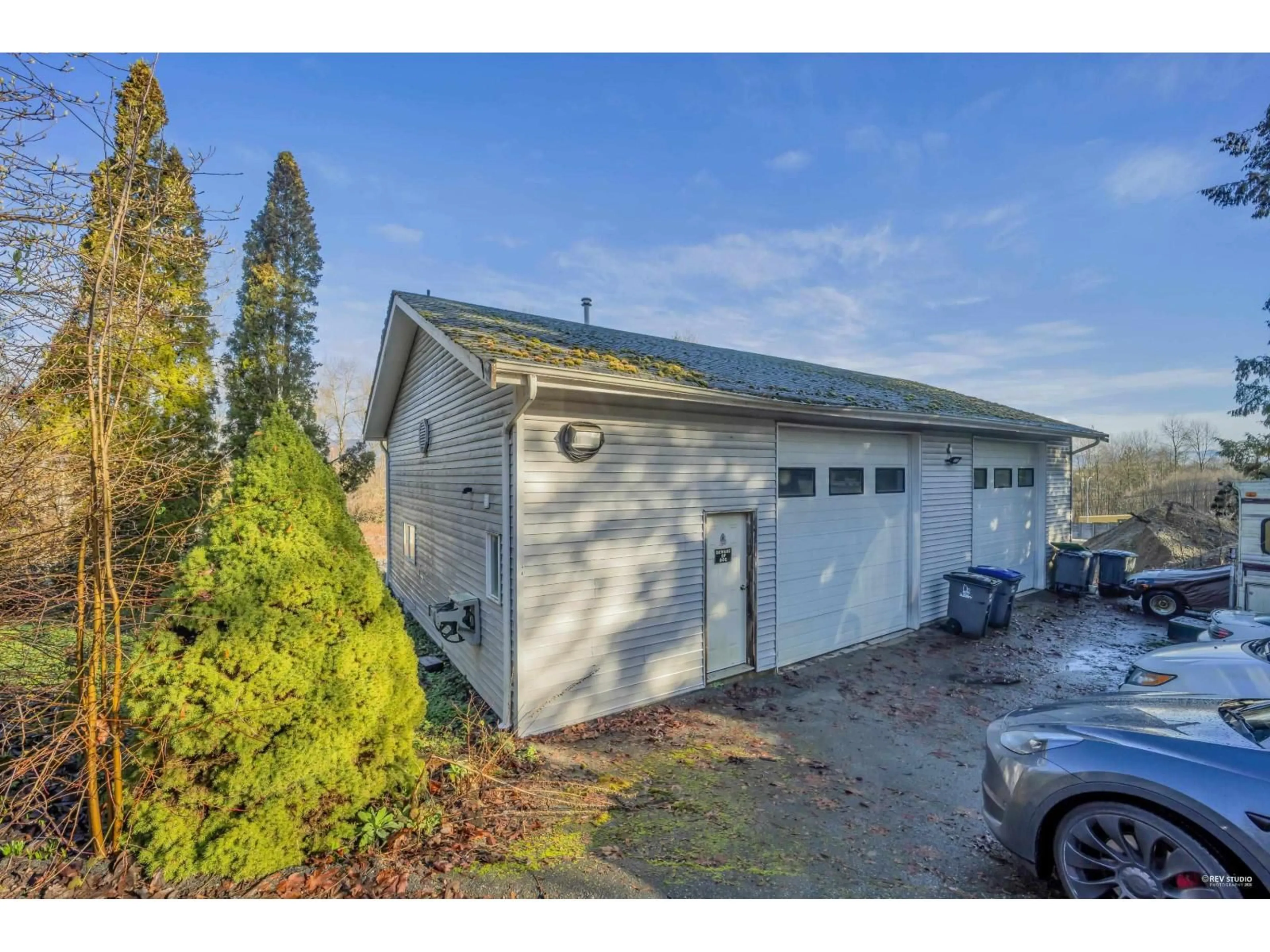 Indoor garage for 10235 176 STREET, Surrey British Columbia V4N4H2