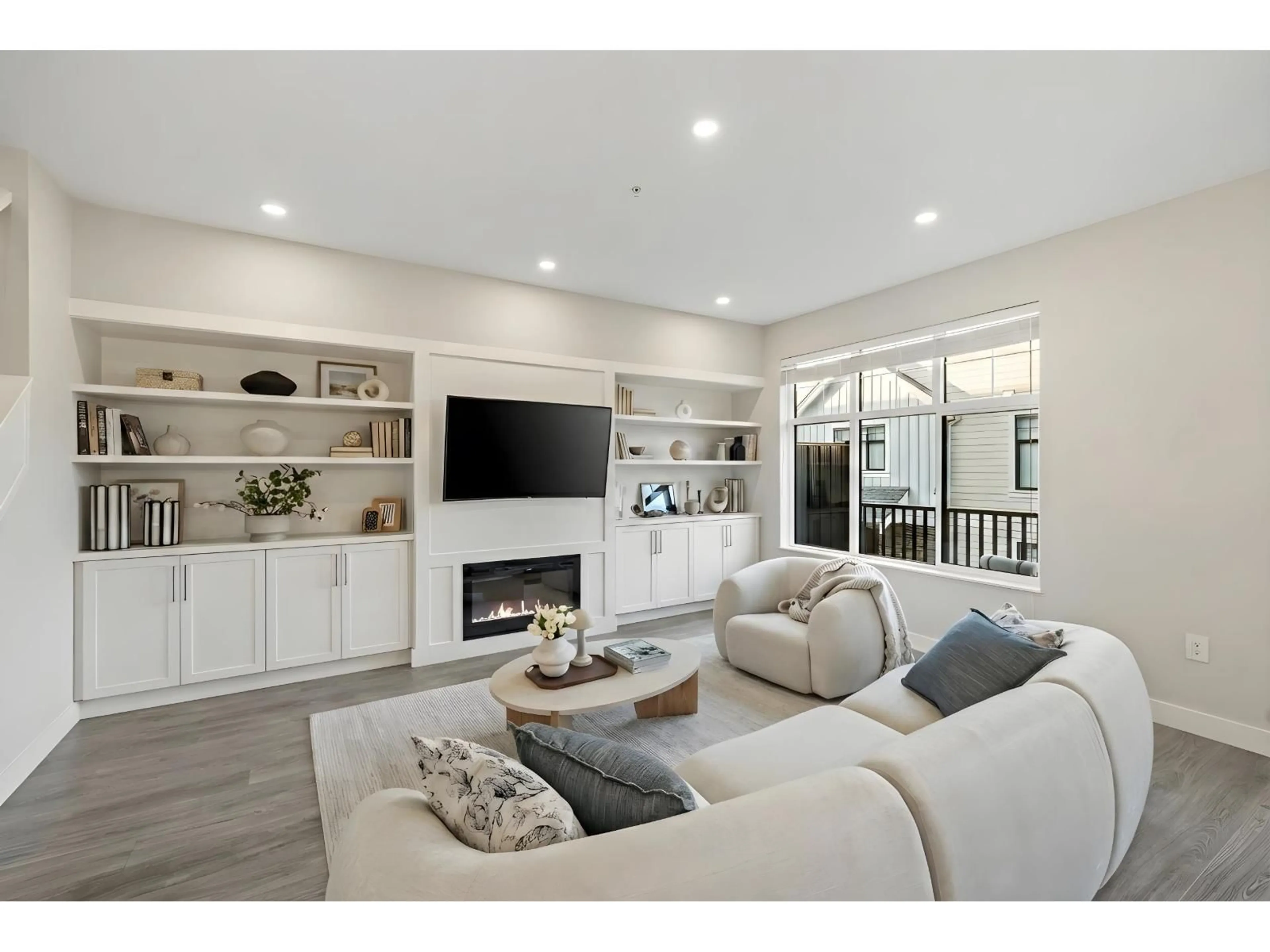 Living room with furniture, unknown for 14 - 20327 72B AVENUE, Langley British Columbia V2Y4J6