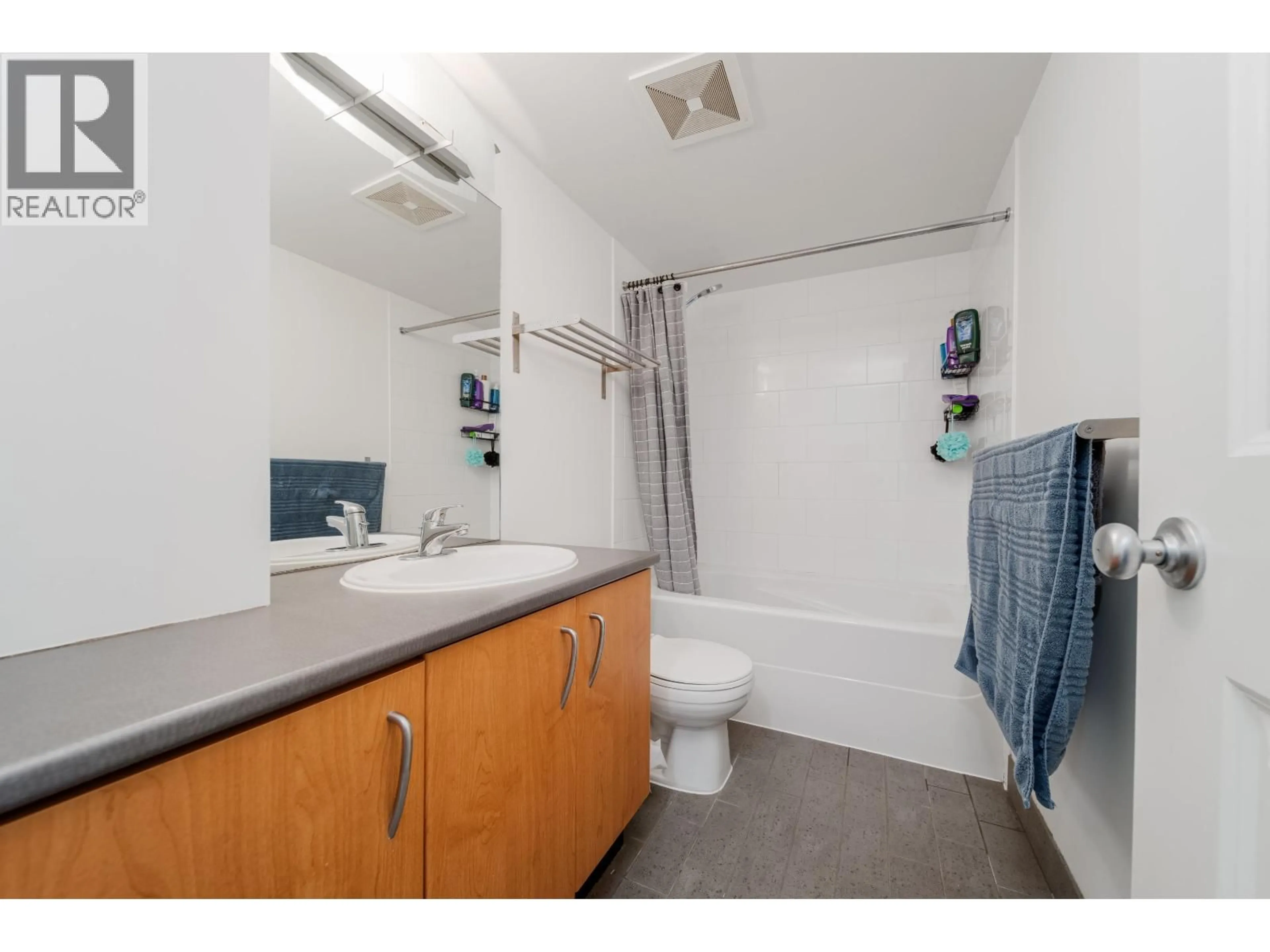 Standard bathroom, unknown for 1003 - 1295 RICHARDS STREET, Vancouver British Columbia V6B1B7