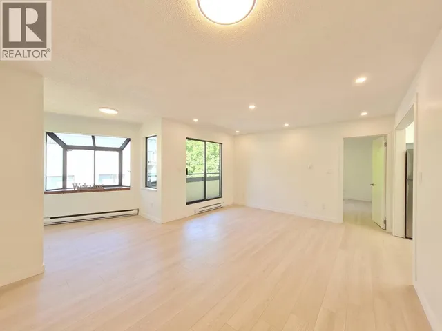 301 - 8645 OSLER STREET, Vancouver 3