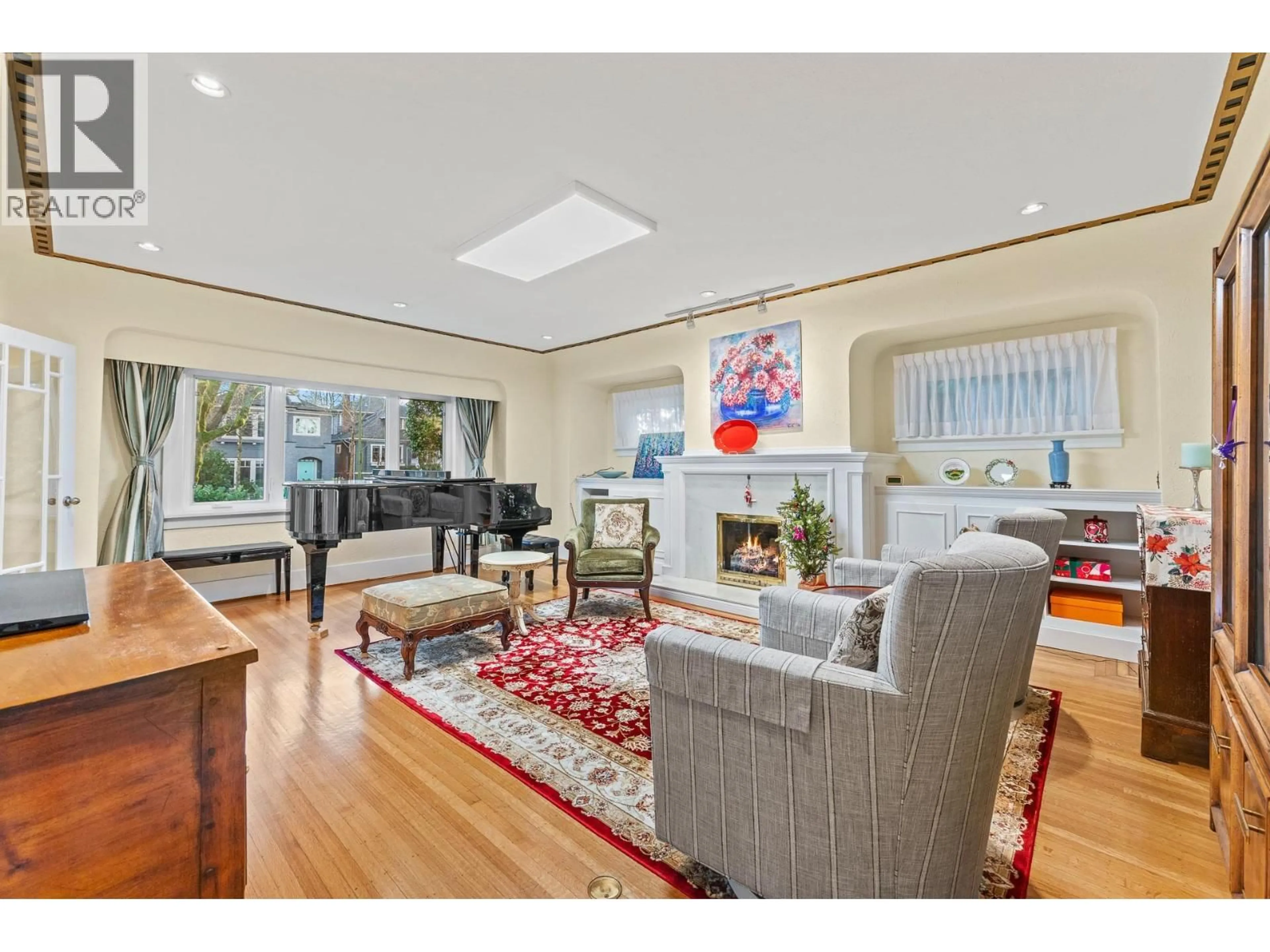 Living room with furniture, unknown for 4069 14TH AVENUE, Vancouver British Columbia V6R2X3