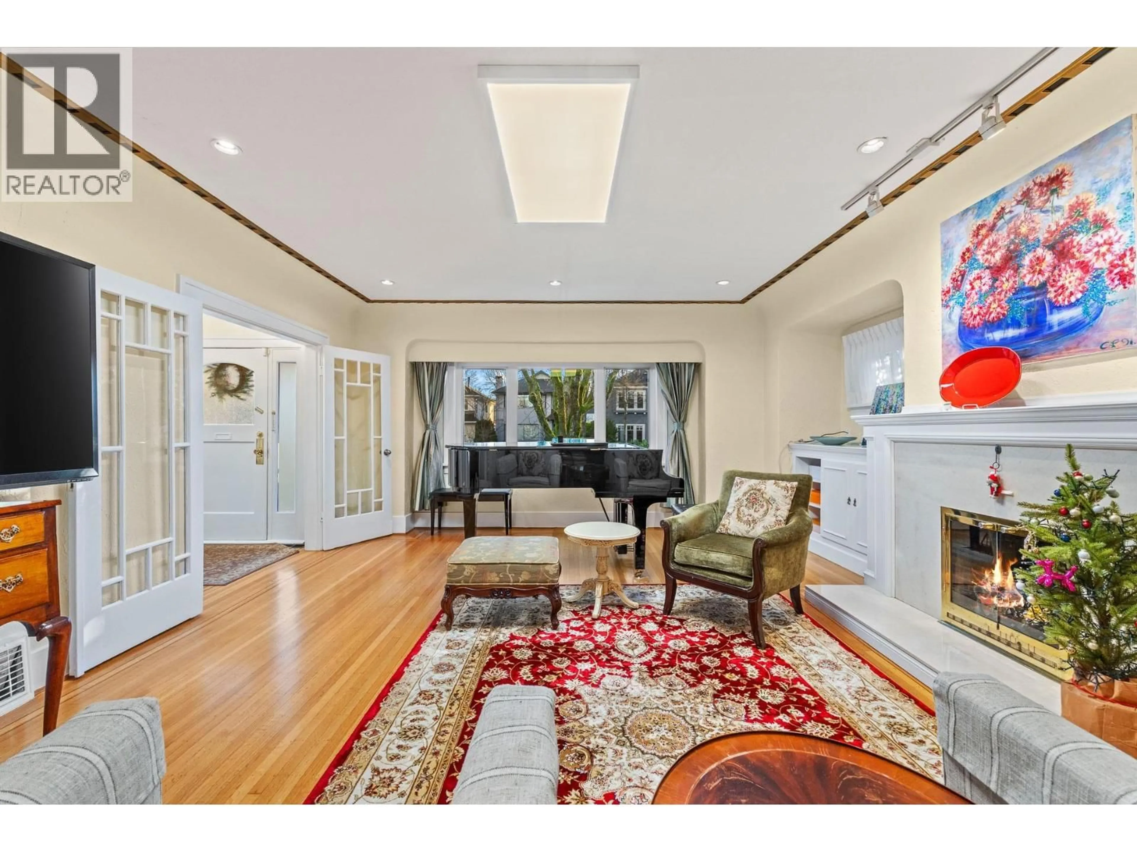 Living room with furniture, unknown for 4069 14TH AVENUE, Vancouver British Columbia V6R2X3