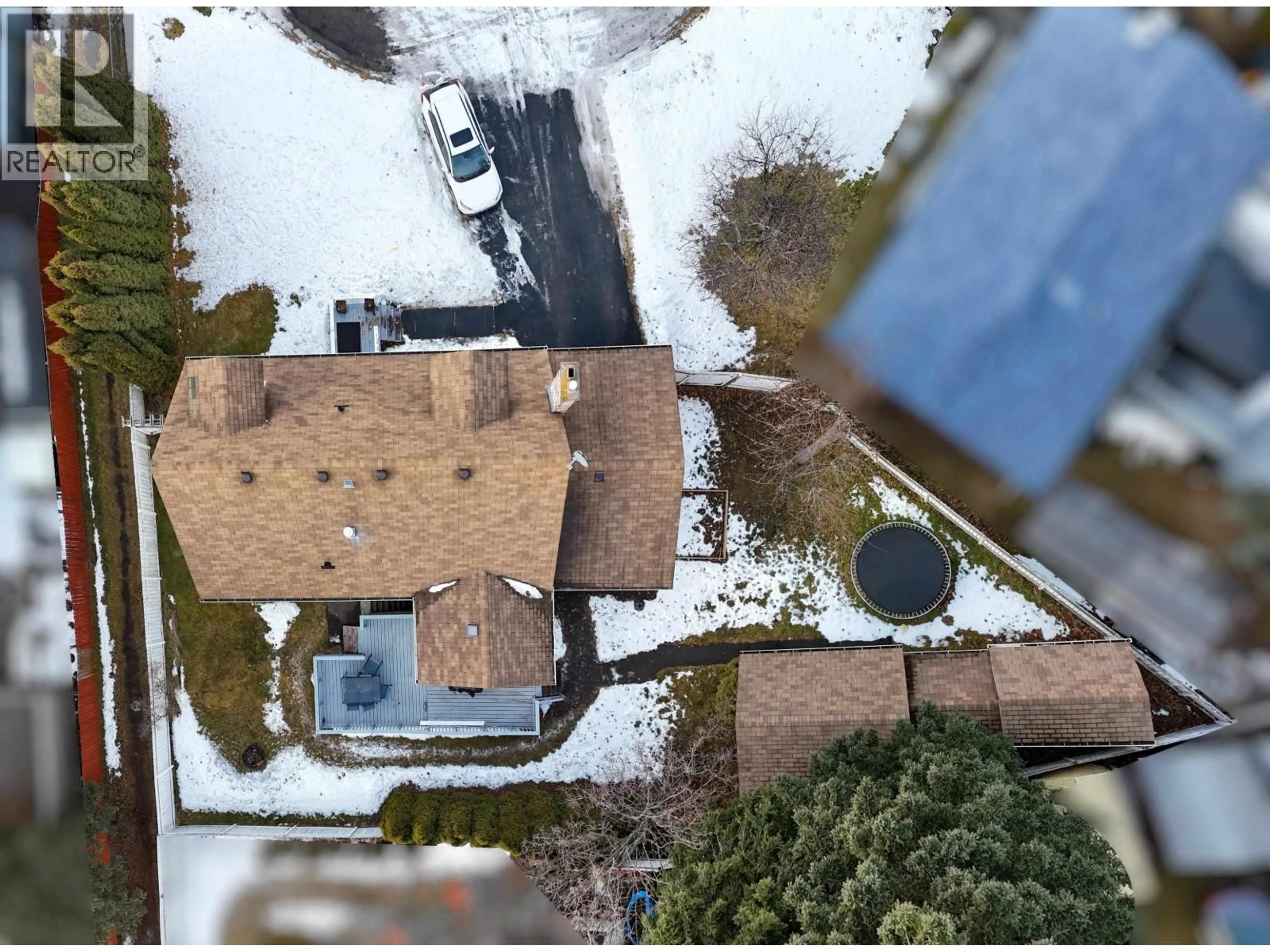 A pic from outside/outdoor area/front of a property/back of a property/a pic from drone, street for 7826 REGIS PLACE, Prince George British Columbia V2N3J1