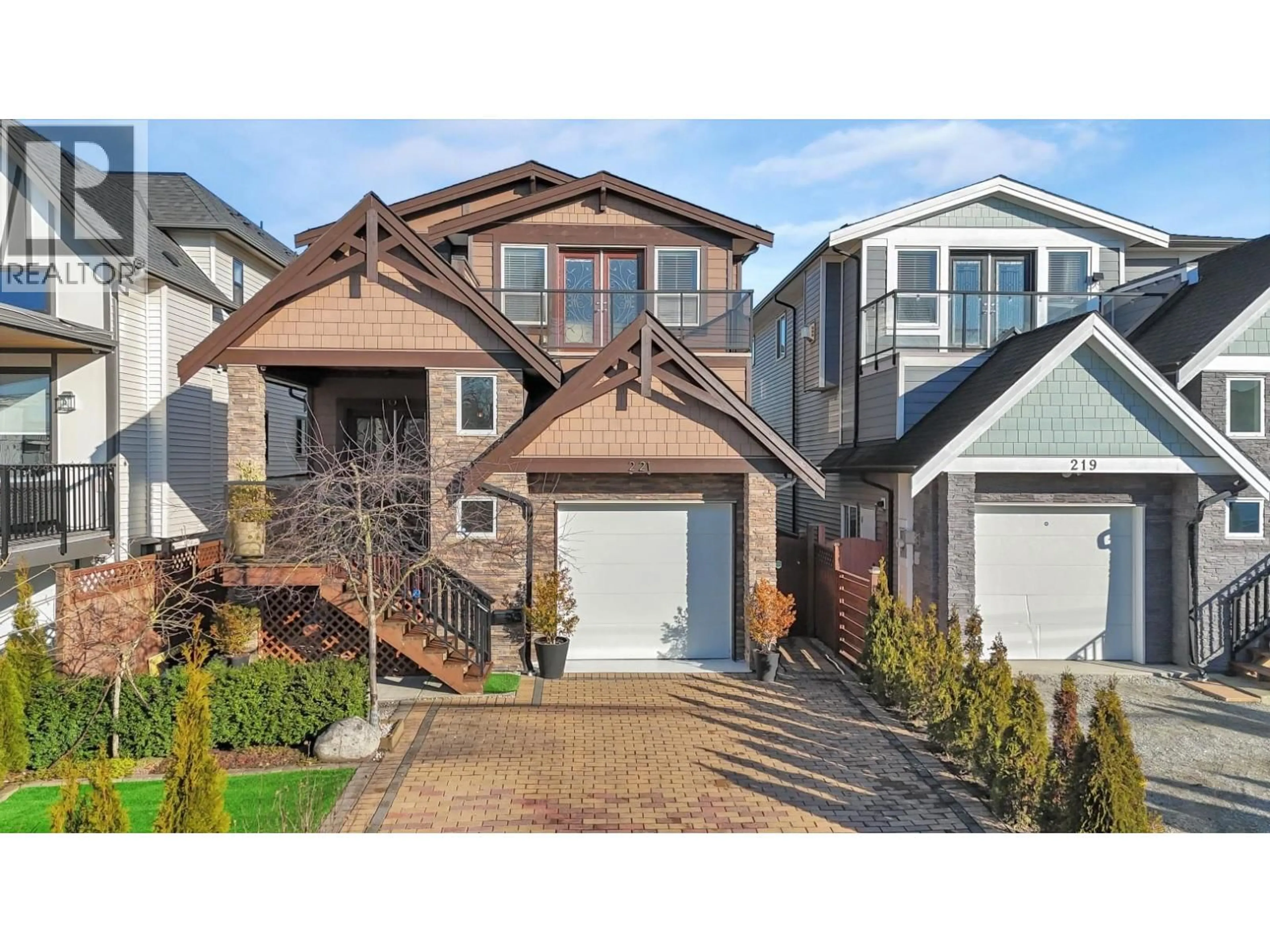 Home with vinyl exterior material, street for 221 CAMPBELL STREET, New Westminster British Columbia V3M5K8