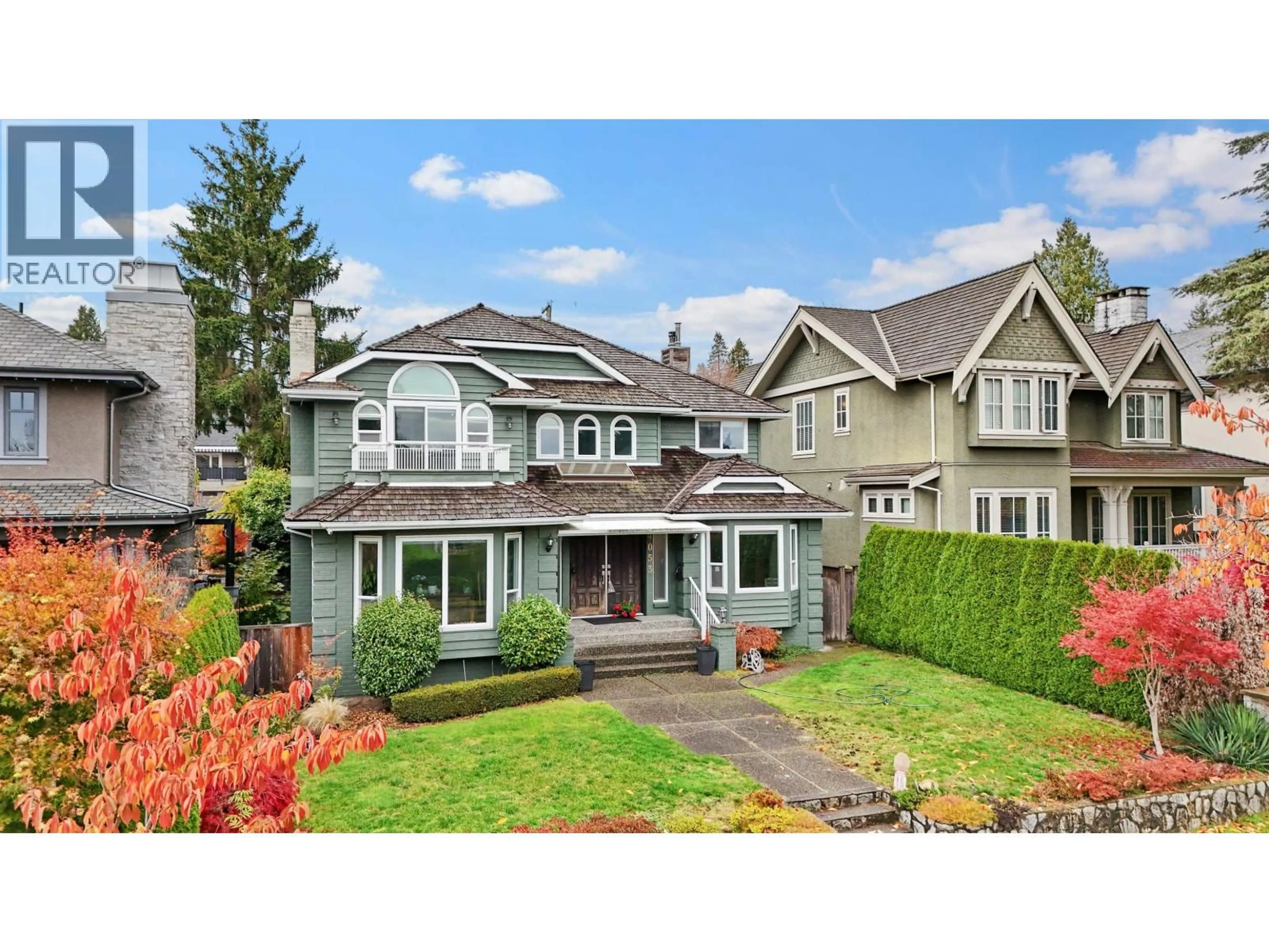 Home with vinyl exterior material, street for 4053 38TH AVENUE, Vancouver British Columbia V6N2Y8