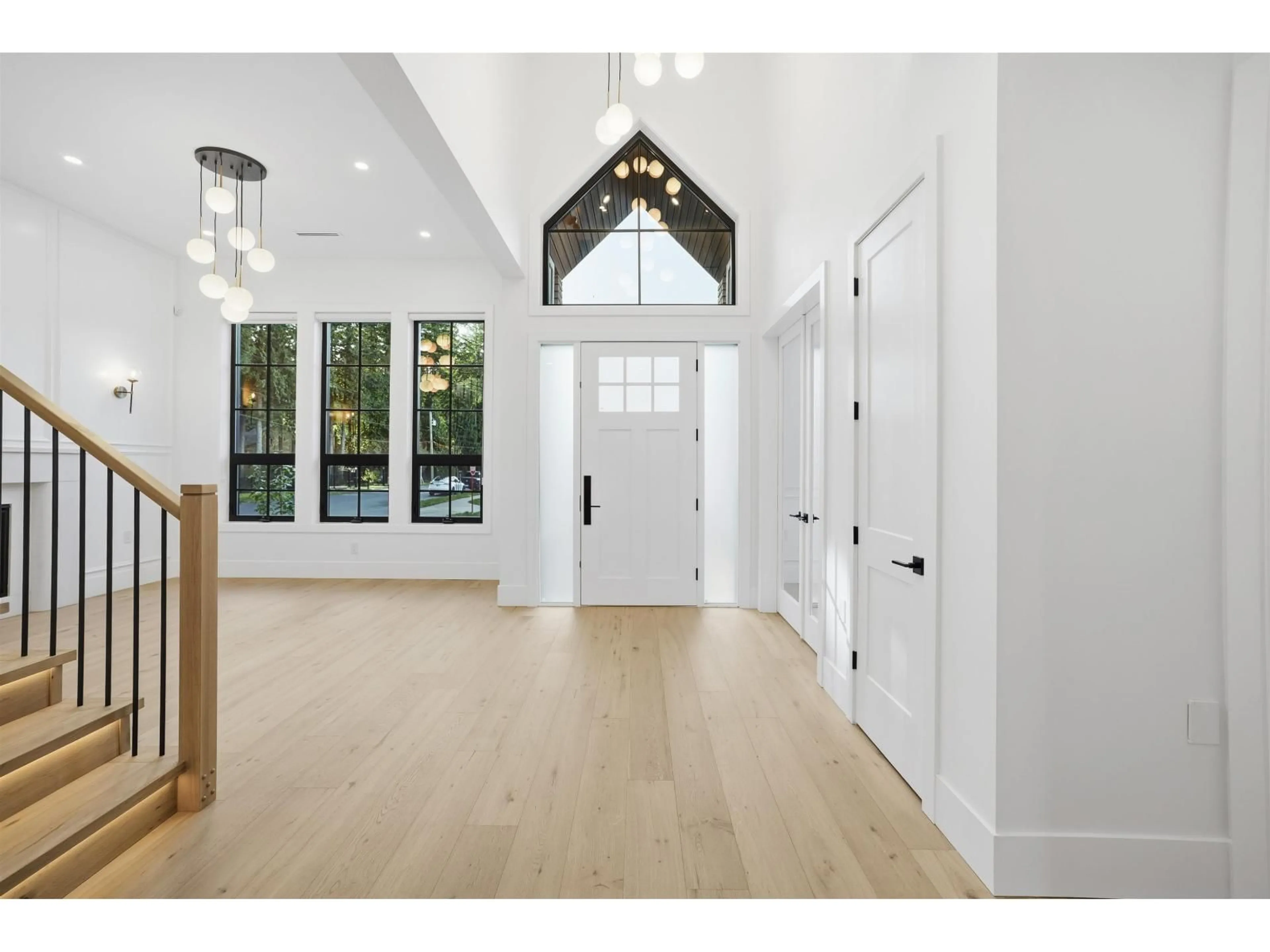 Indoor entryway for 2710 202 STREET, Langley British Columbia V2Z0B6