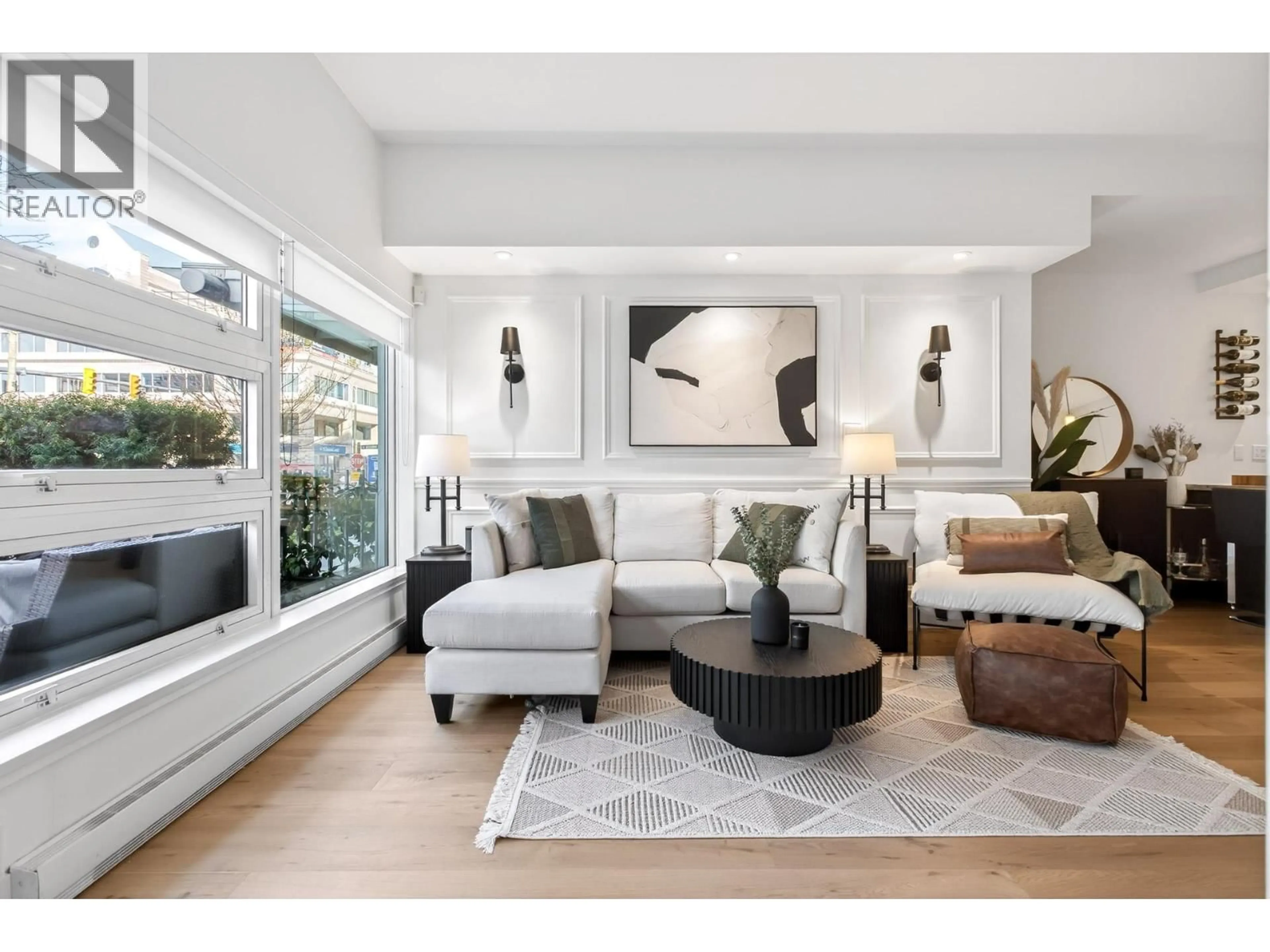 Living room with furniture, unknown for 2538 MAPLE STREET, Vancouver British Columbia V6J0B5