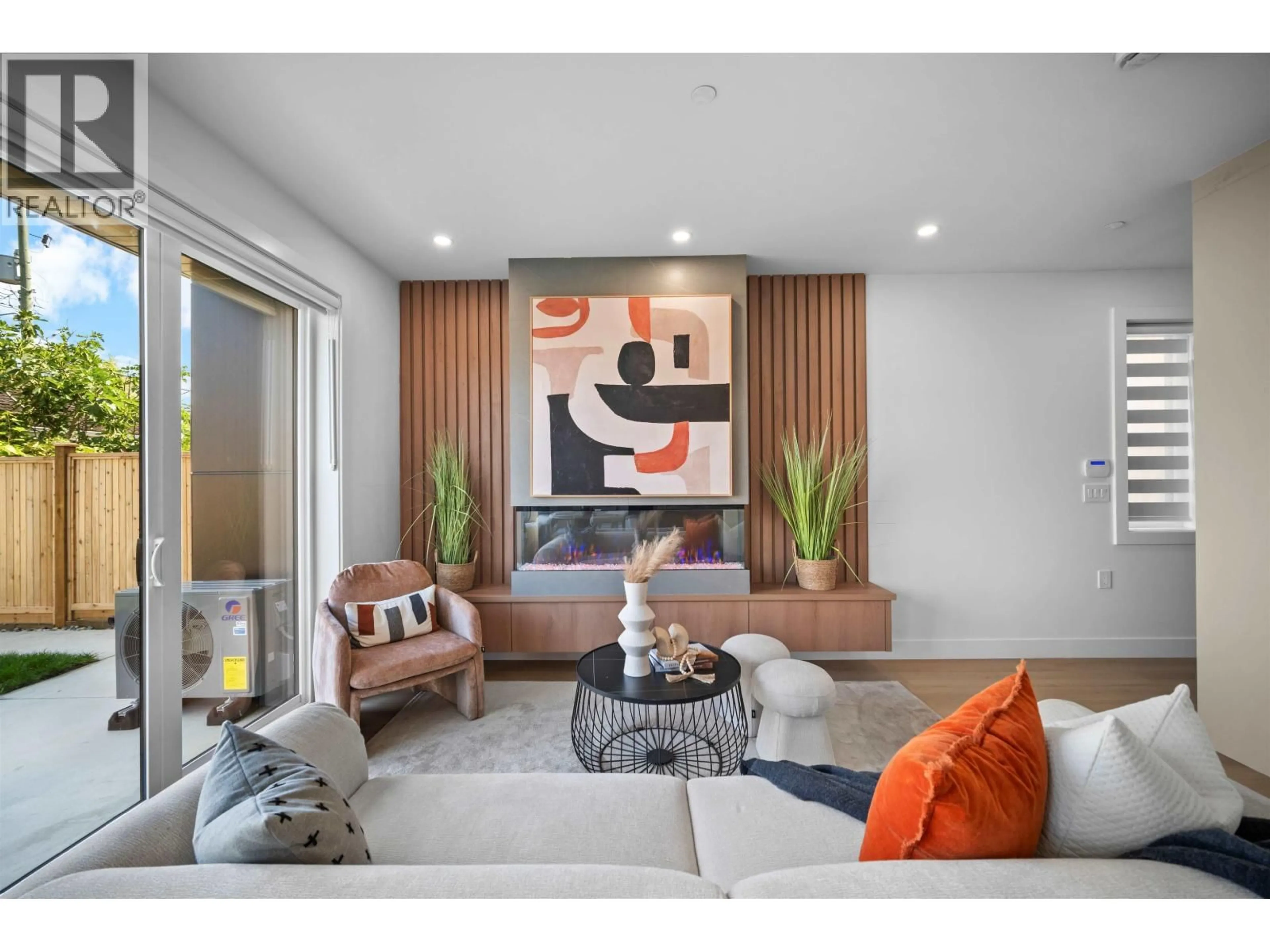 Living room with furniture, unknown for 1 - 3563 25TH AVENUE, Vancouver British Columbia V5R1K3