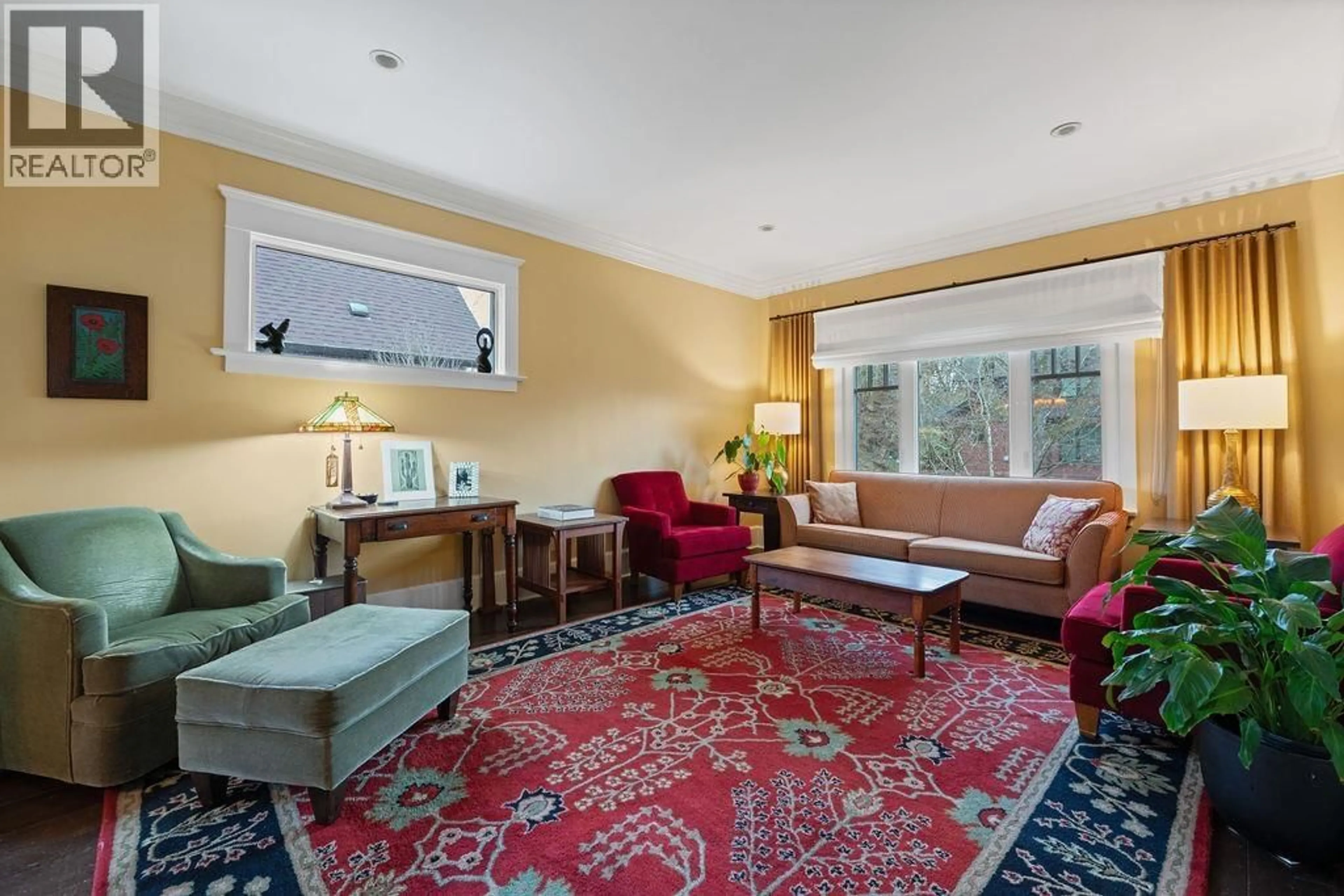 Living room with furniture, carpet floor for 3415 ASH STREET, Vancouver British Columbia V5Z3E5