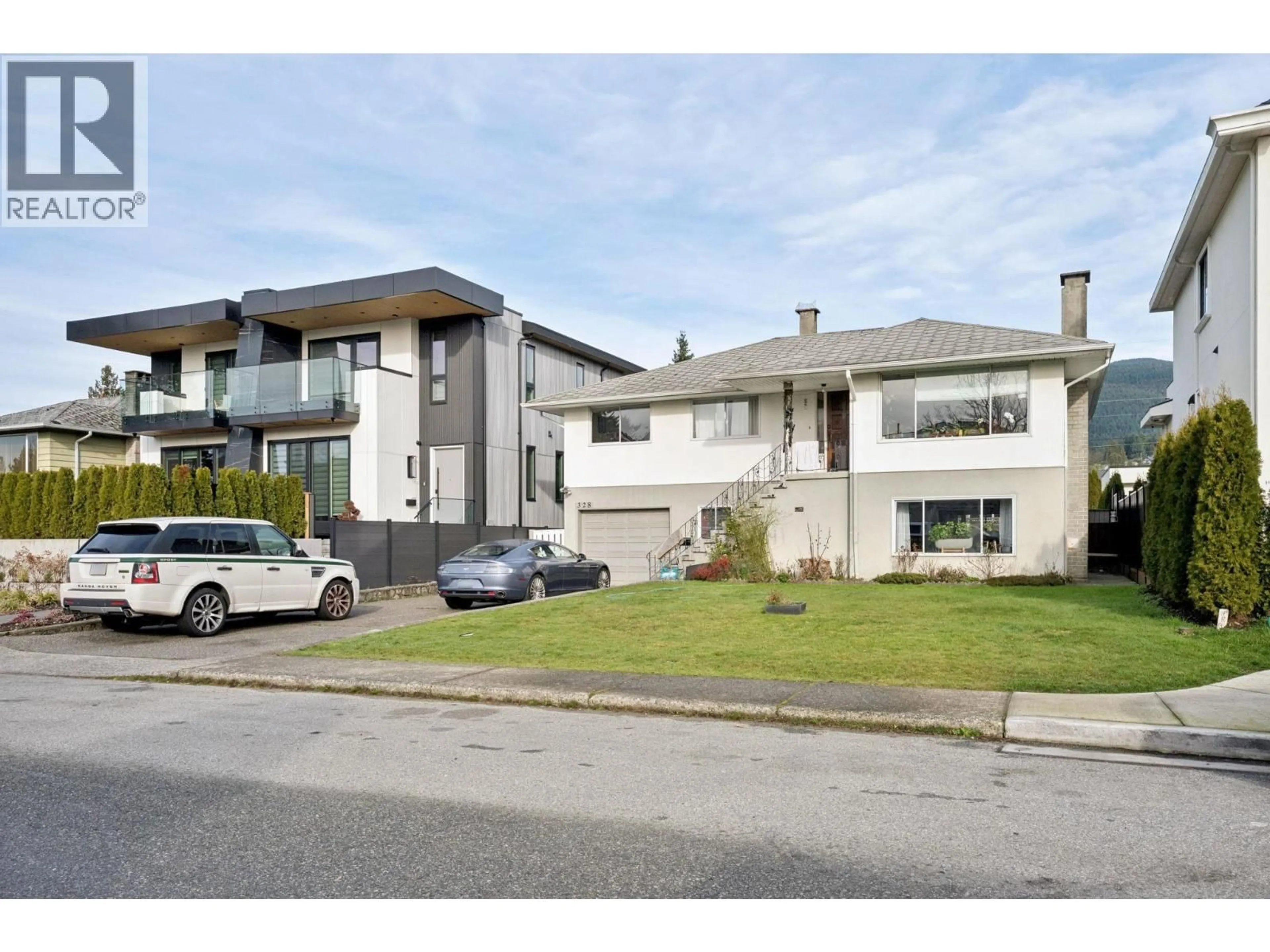 Unknown for 328 18TH STREET, North Vancouver British Columbia V7L2X9