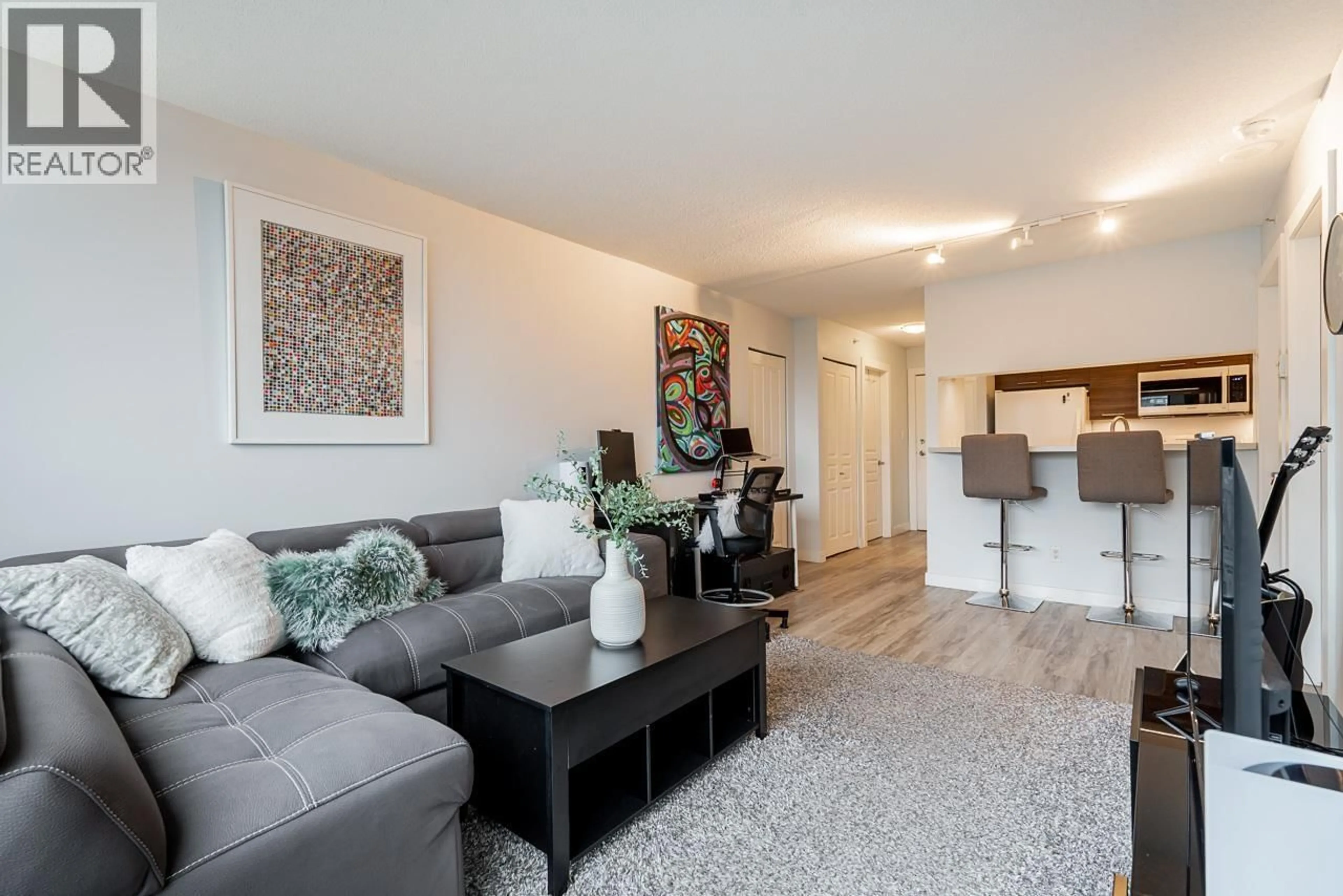 Living room with furniture, unknown for 1710 - 5288 MELBOURNE STREET, Vancouver British Columbia V5R6E6