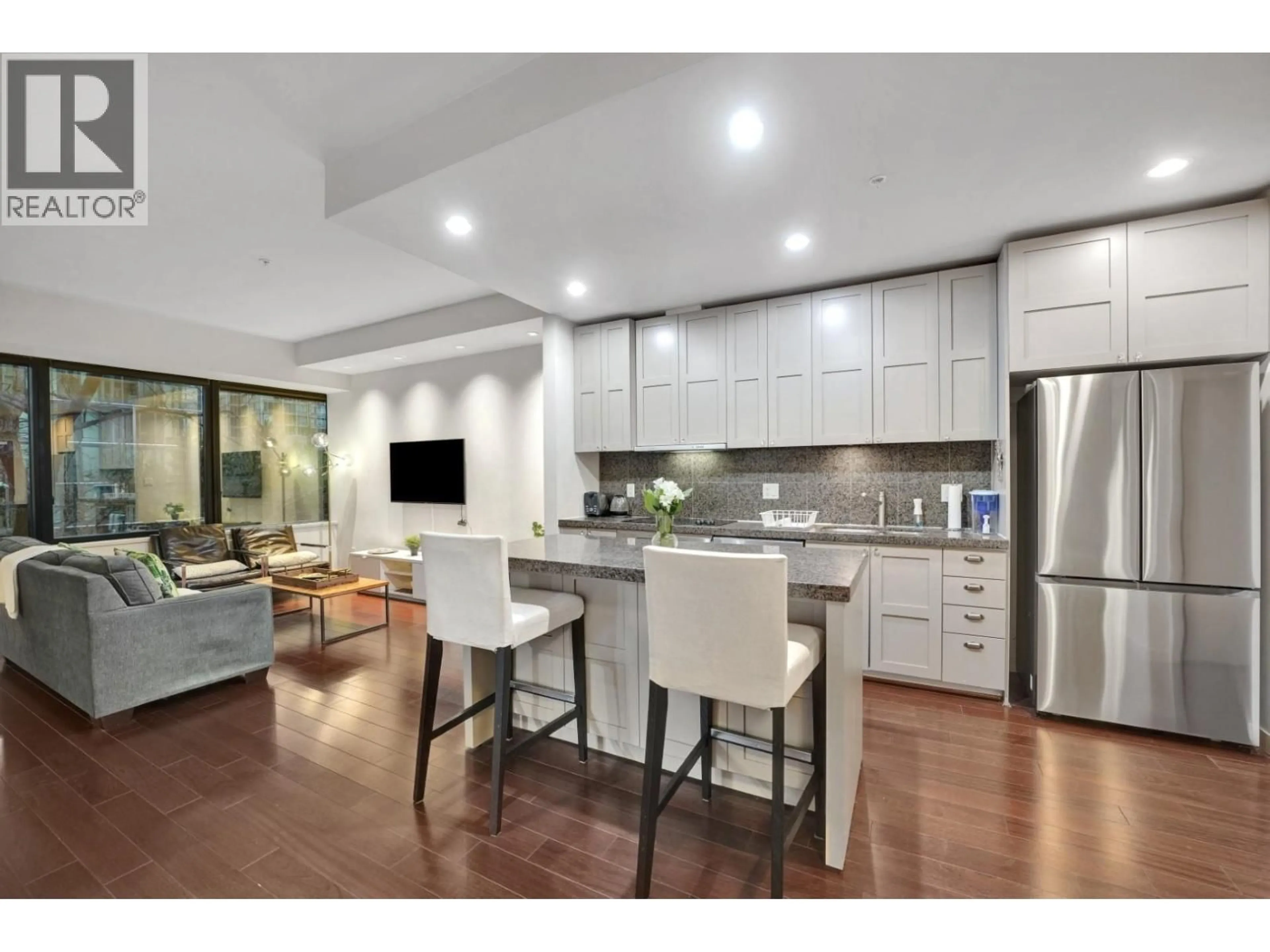 Open concept kitchen, unknown for 407 - 1333 GEORGIA STREET, Vancouver British Columbia V6E4V3