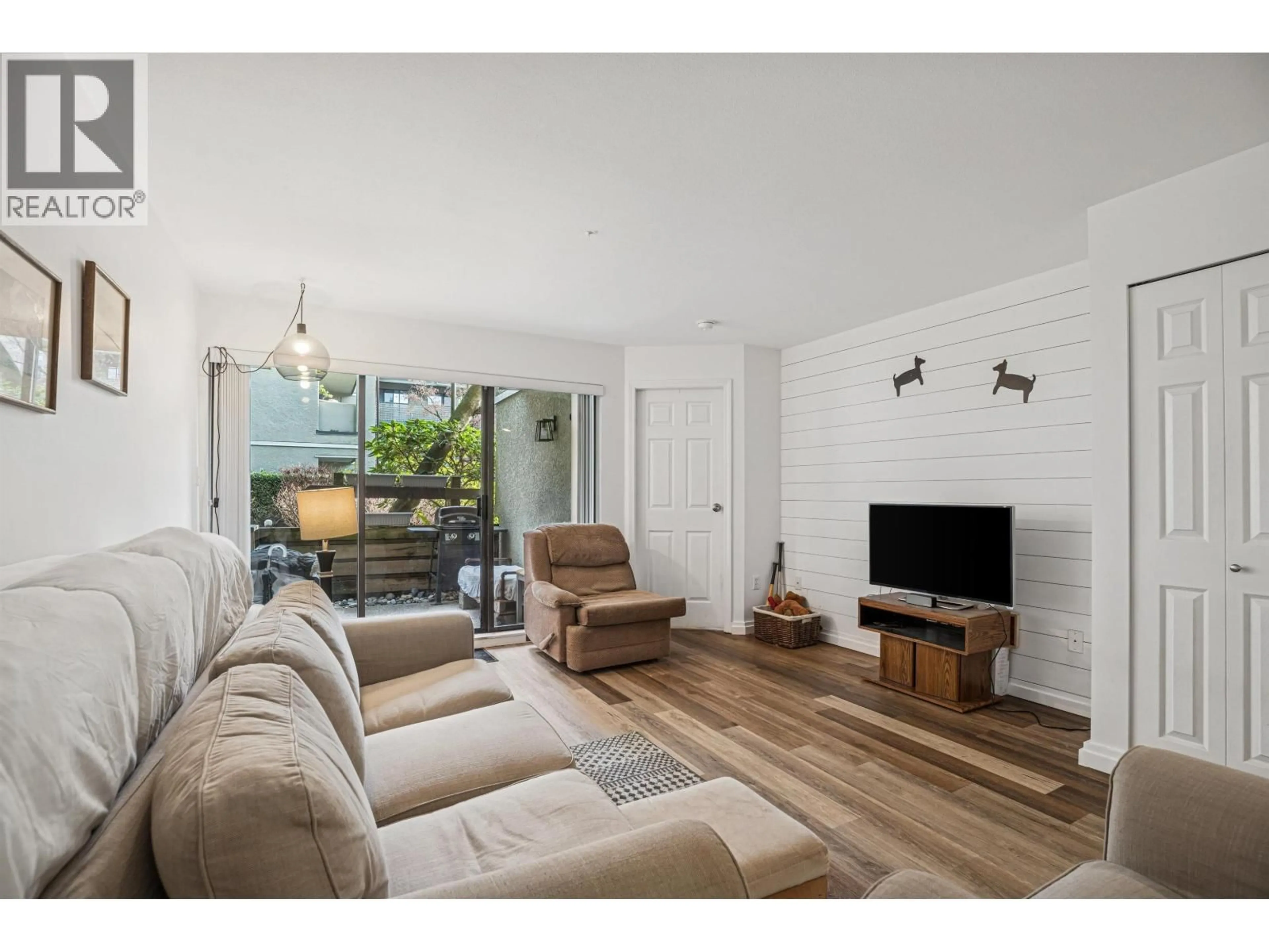 Living room with furniture, unknown for 108 - 1200 PACIFIC STREET, Coquitlam British Columbia V3B6K2