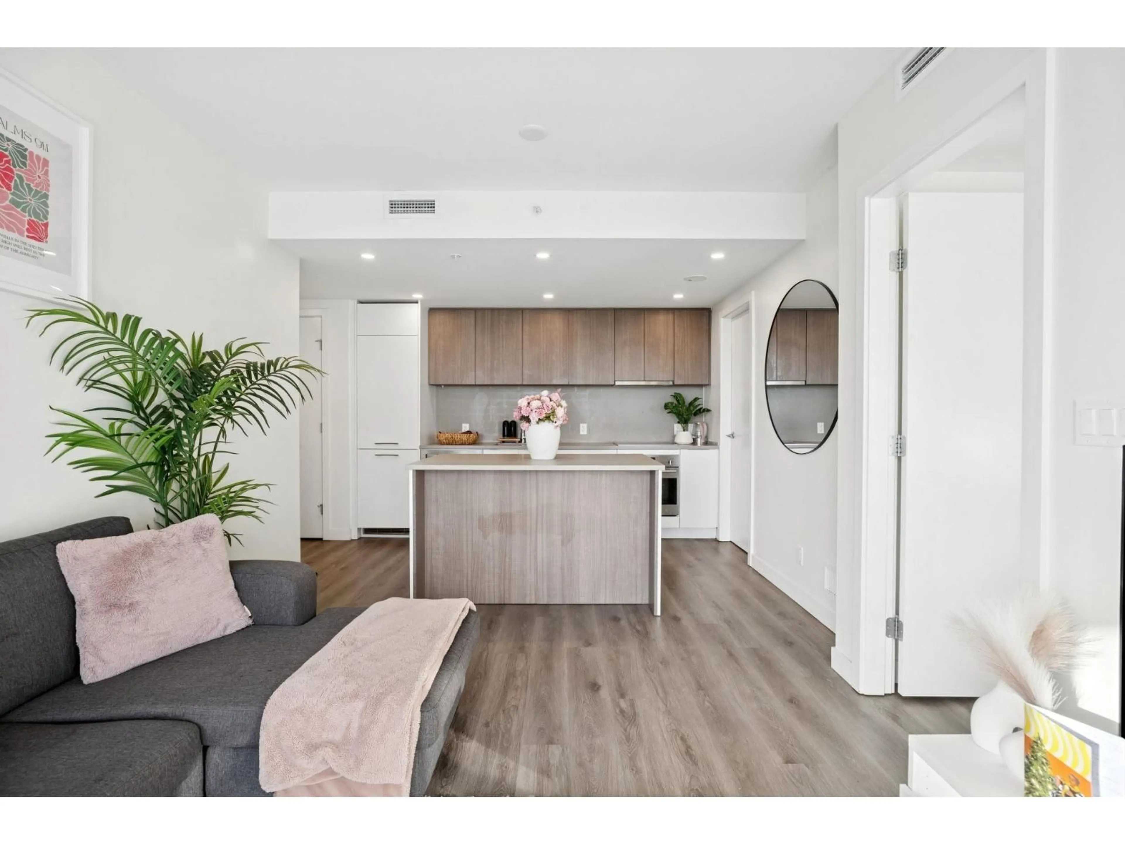 Open concept kitchen, wood/laminate floor for 1604 - 13318 104 STREET, Surrey British Columbia V3T0R2