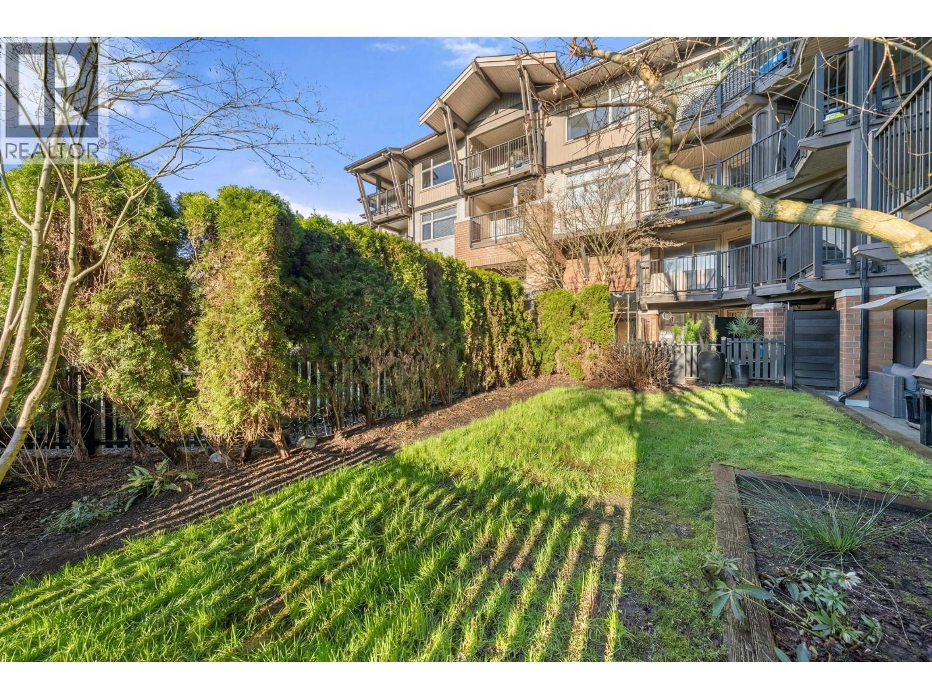 Patio, unknown for 109 - 400 KLAHANIE DRIVE, Port Moody British Columbia V3H5K9