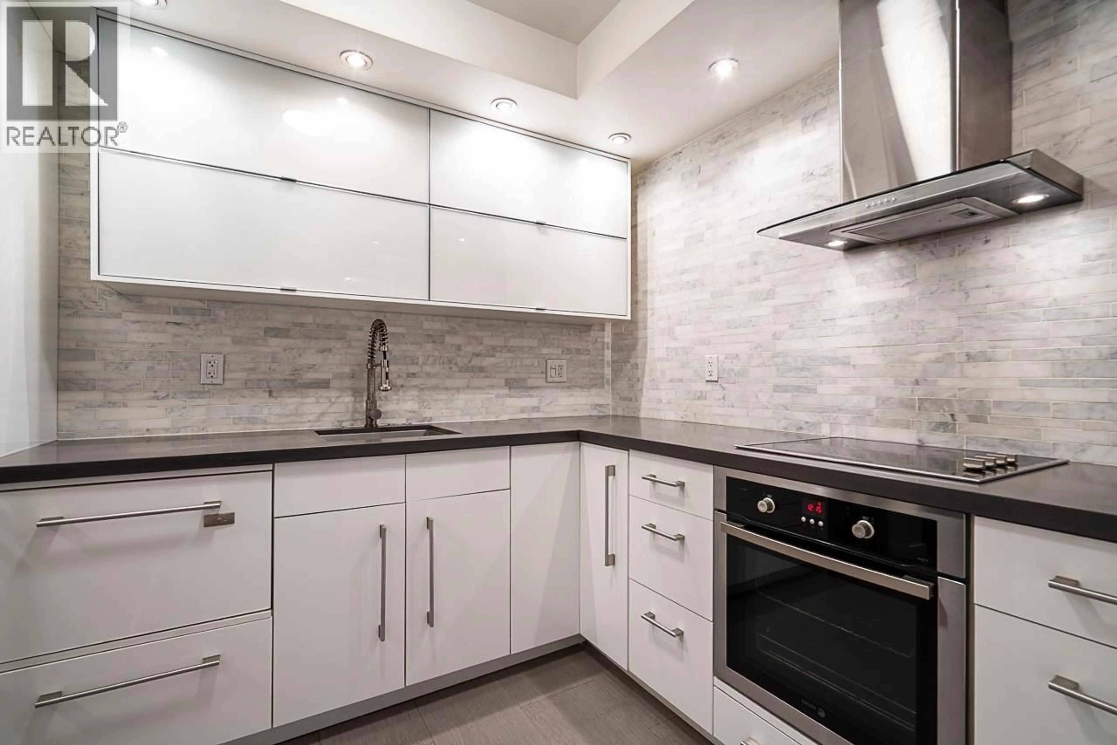 Standard kitchen, ceramic/tile floor for 103 - 808 8TH AVENUE, Vancouver British Columbia V5T1T5