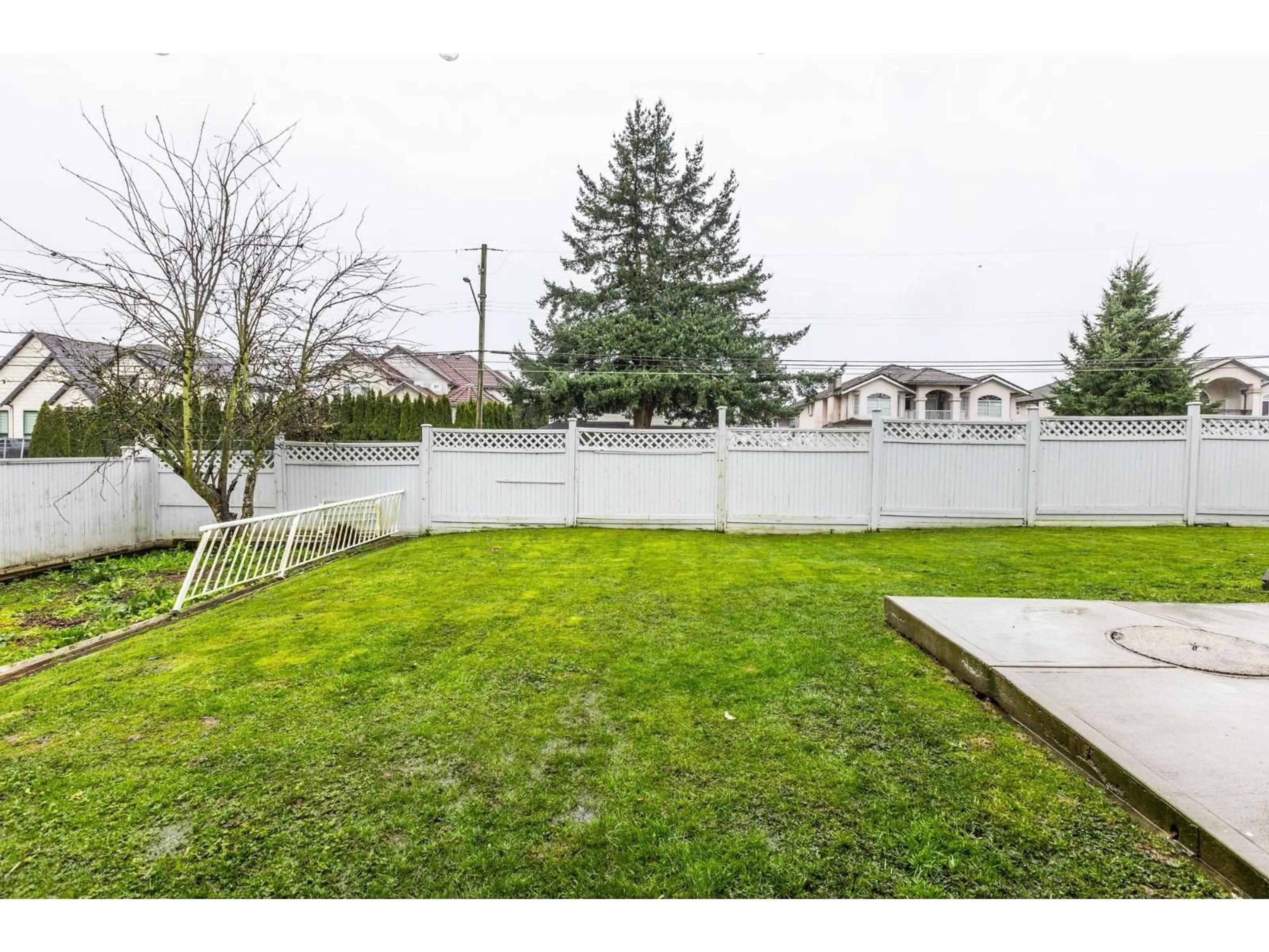 Patio, unknown for 8412 134B STREET, Surrey British Columbia V3W0T8
