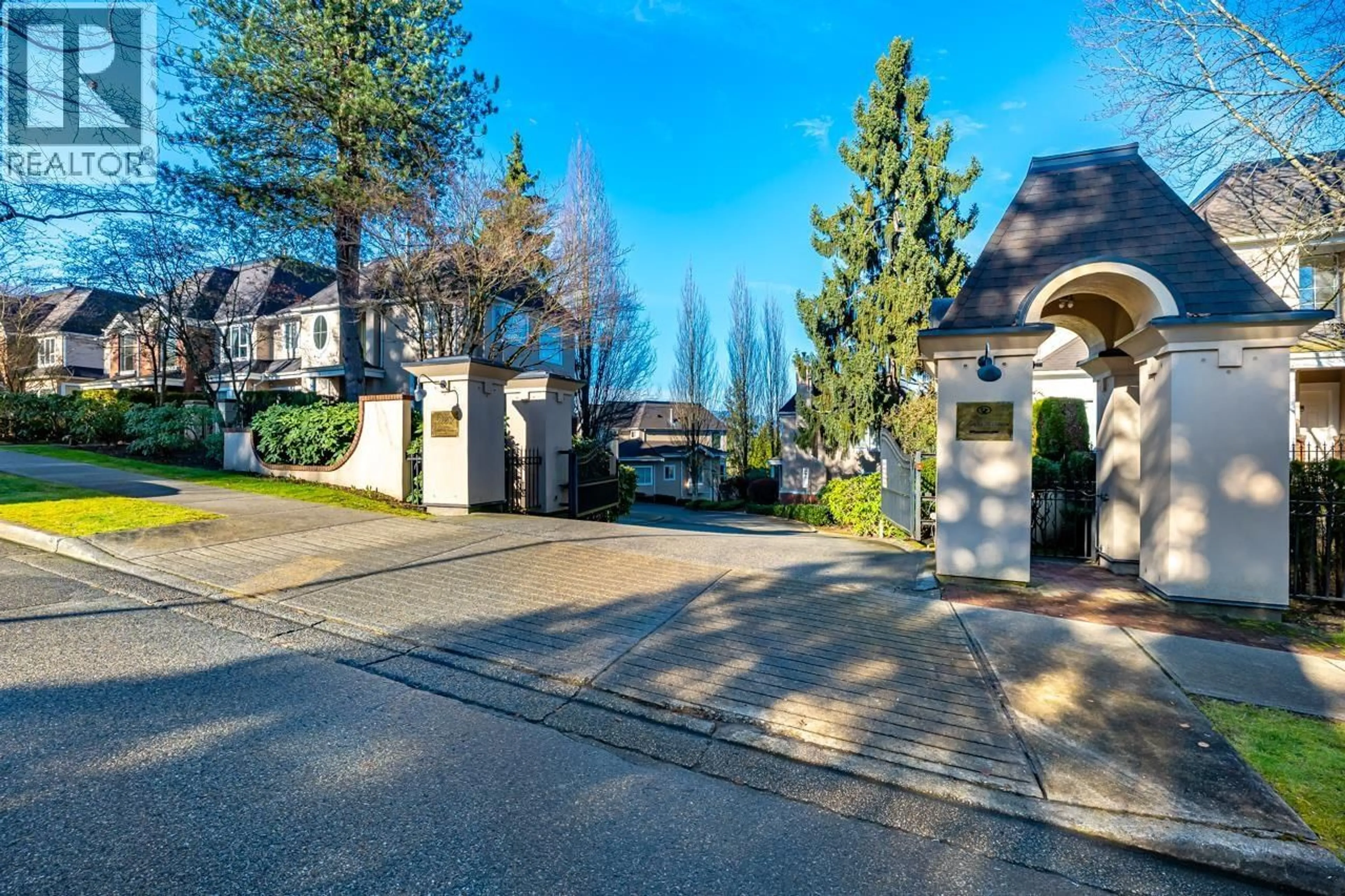 Unknown for 613 - 5262 OAKMOUNT CRESCENT, Burnaby British Columbia V5H4R7