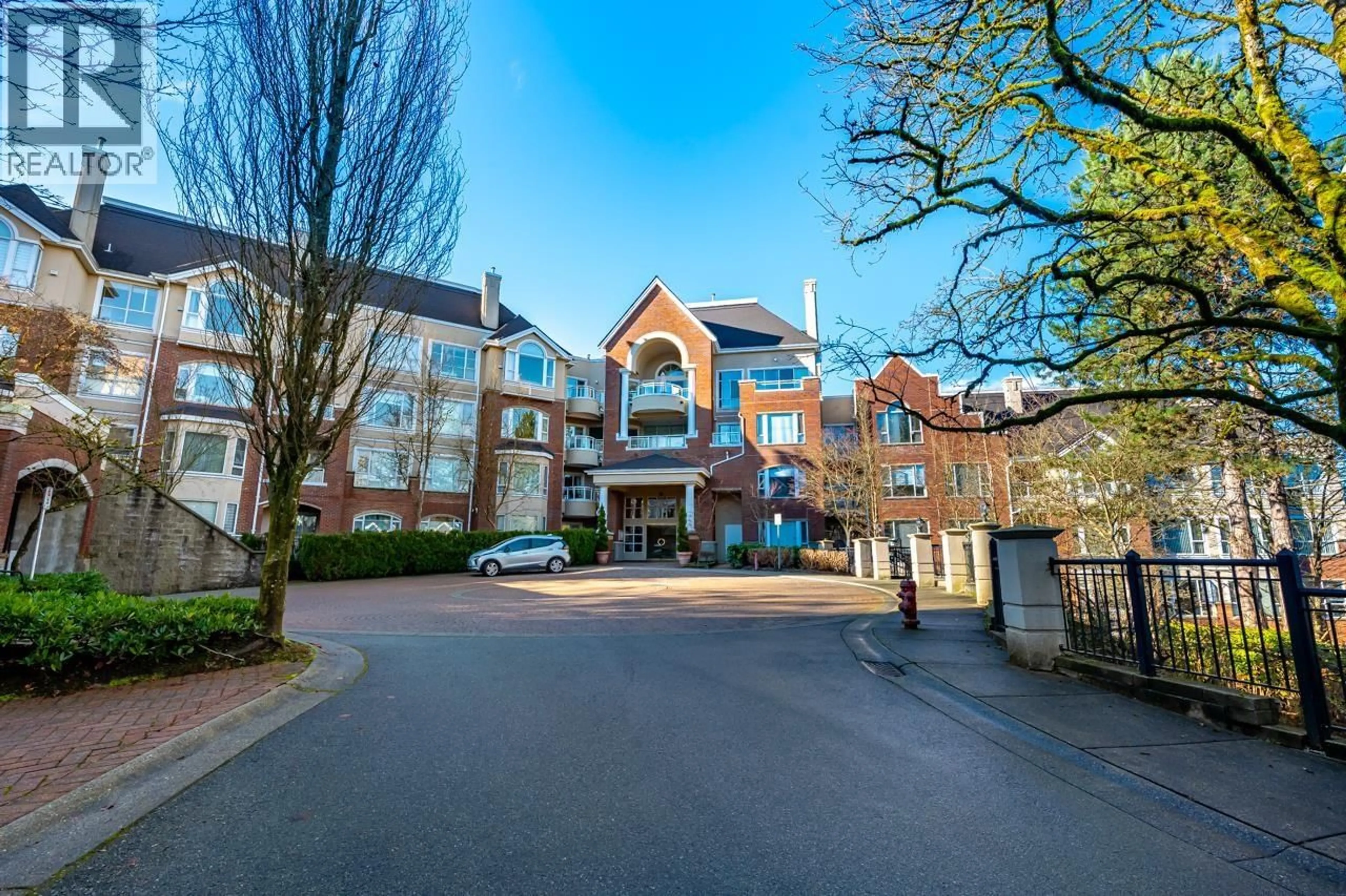 Unknown for 613 - 5262 OAKMOUNT CRESCENT, Burnaby British Columbia V5H4R7