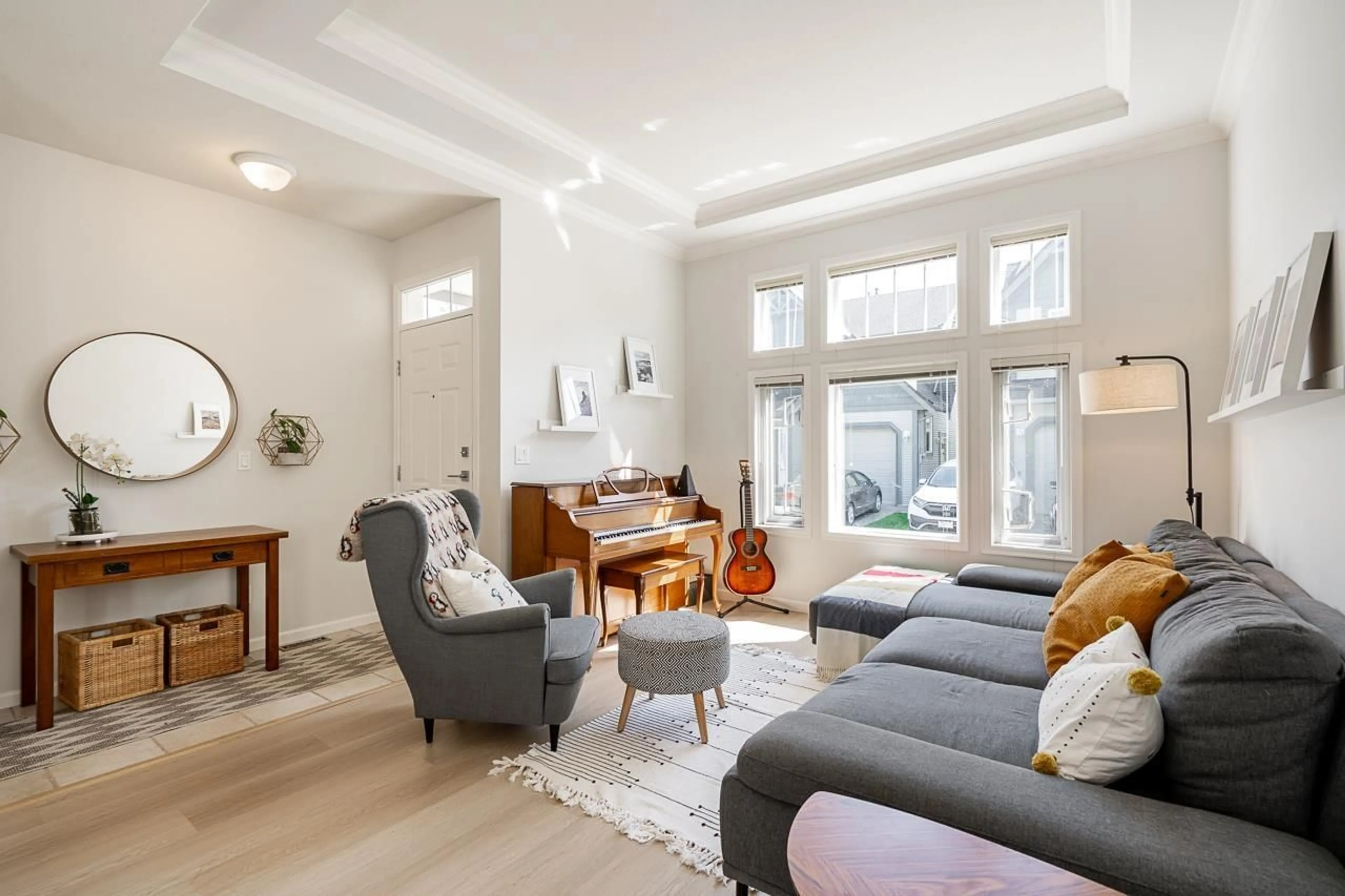 Living room with furniture, unknown for 11 - 6177 169 STREET, Surrey British Columbia V3S9E8