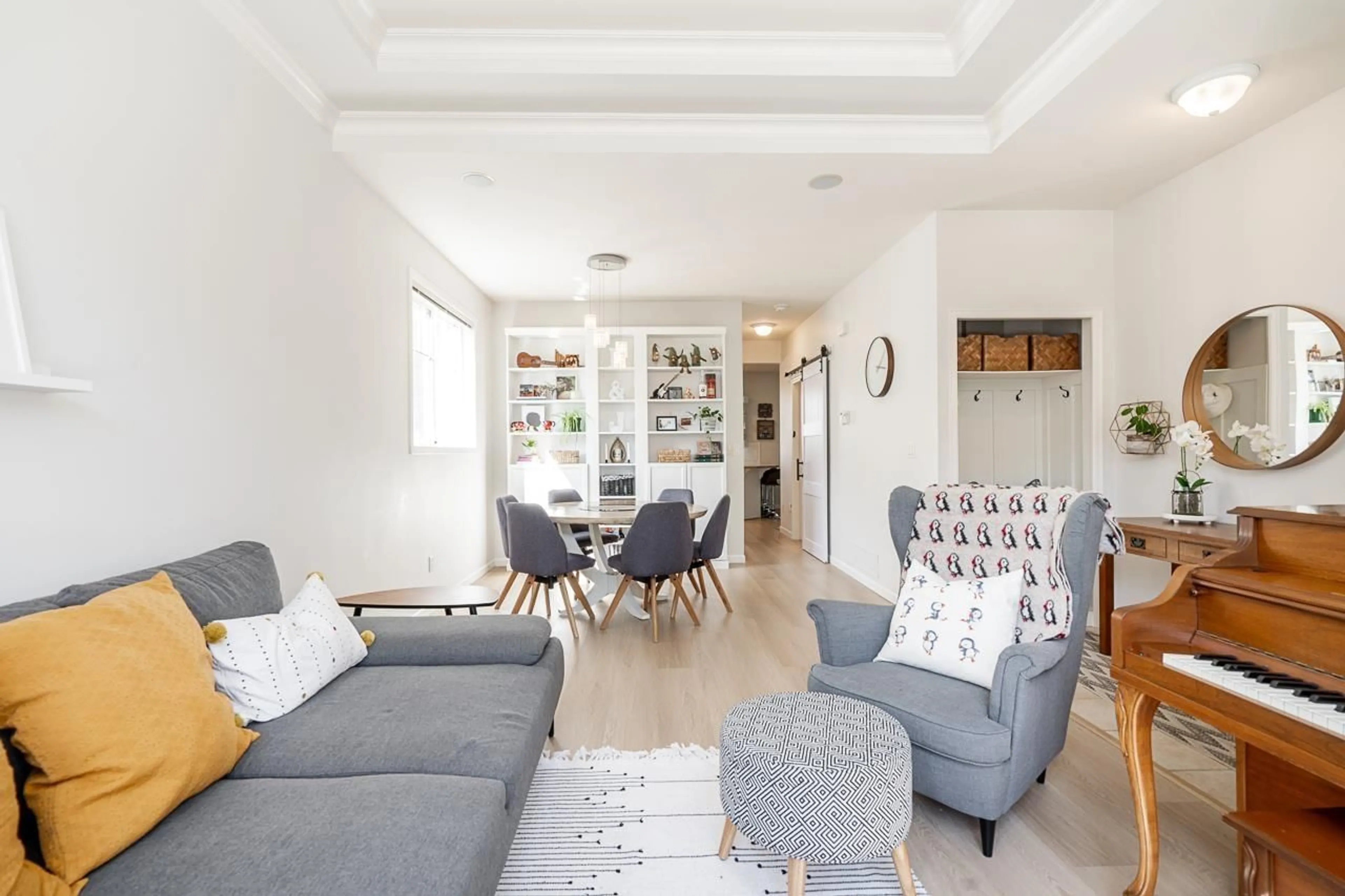 Living room with furniture, unknown for 11 - 6177 169 STREET, Surrey British Columbia V3S9E8