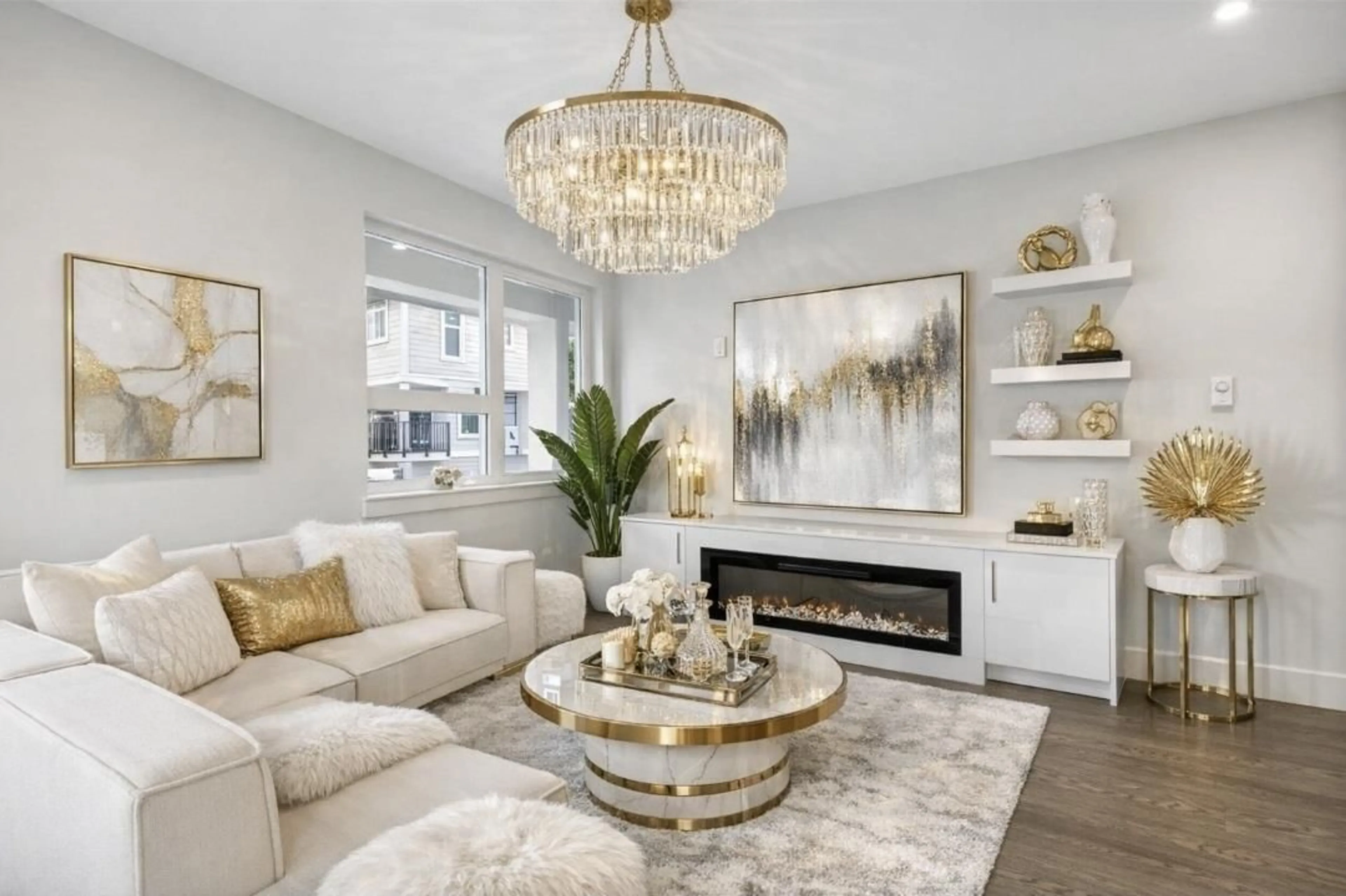 Living room with furniture, unknown for 1 - 14391 61A AVENUE, Surrey British Columbia V3X0E5