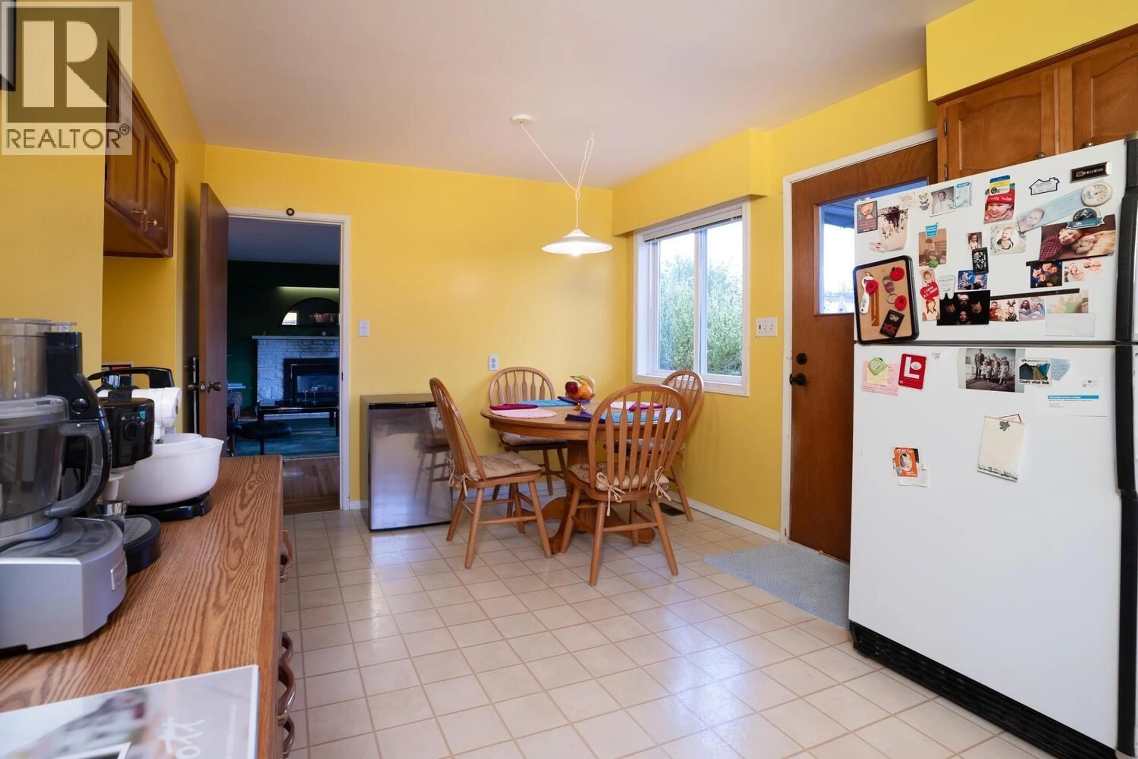 Unknown for 5086 12 AVENUE, Delta British Columbia V4M2A8