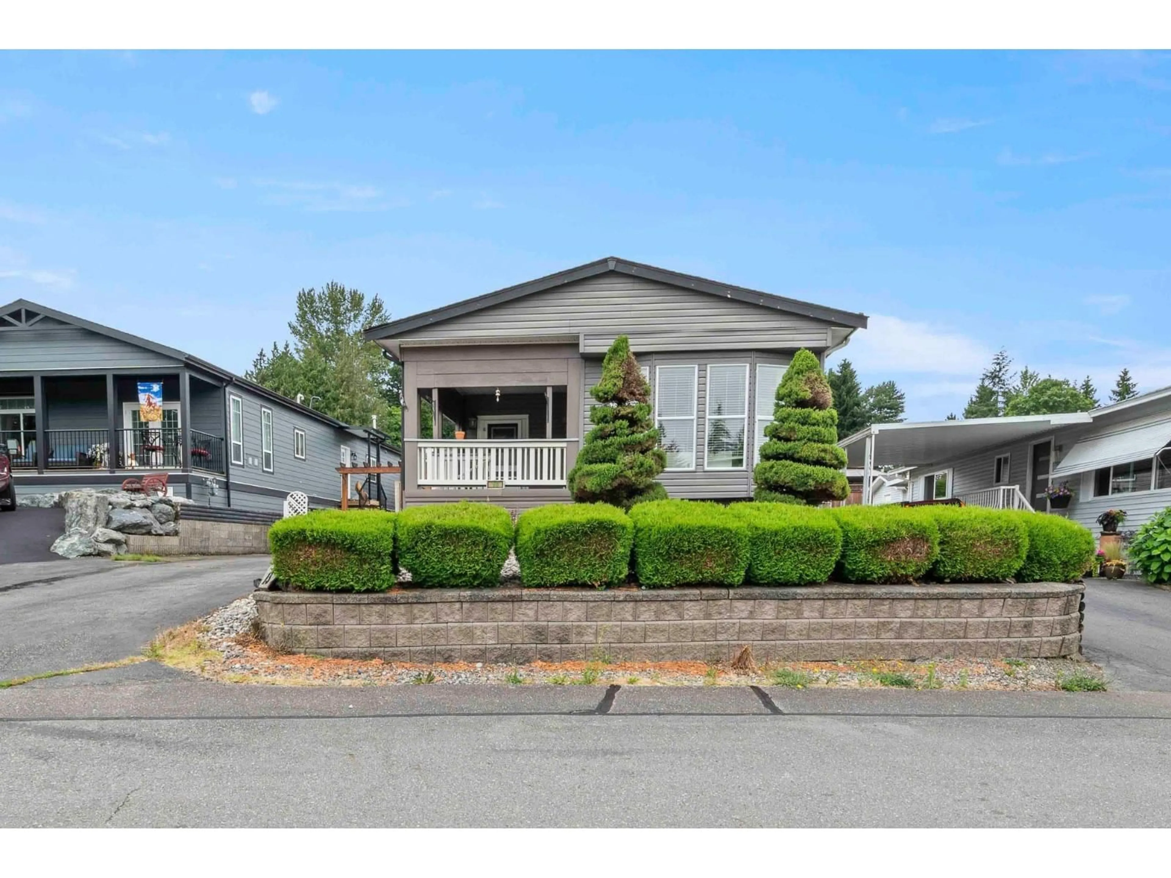 Home with vinyl exterior material, street for 13 - 27111 0 AVENUE, Langley British Columbia V4W2S9