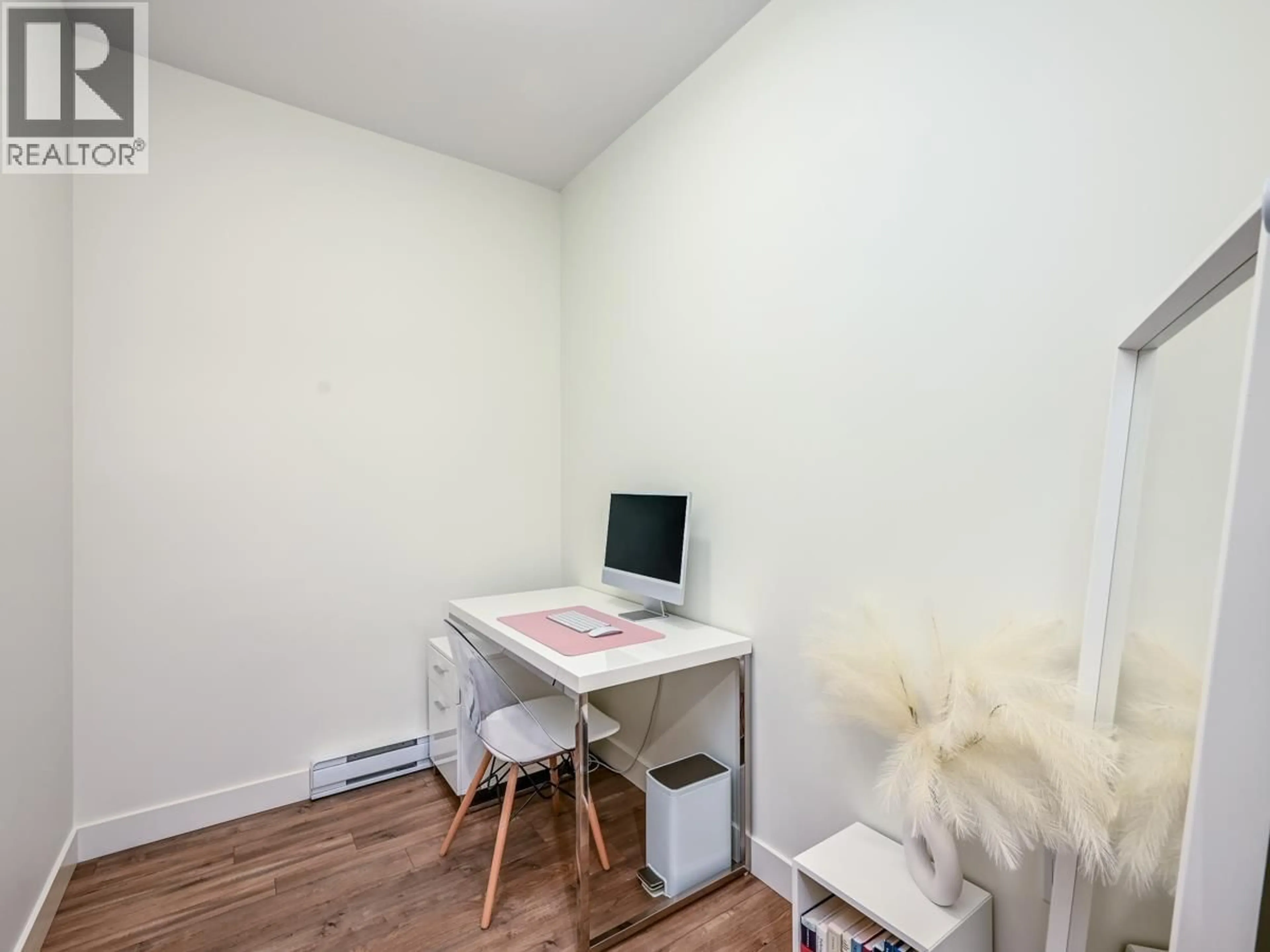 A pic of a room for 320 - 750 DOGWOOD STREET, Coquitlam British Columbia V3J0K6