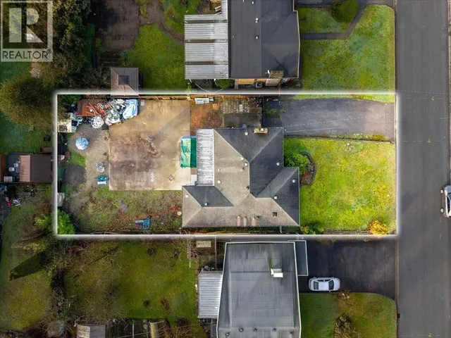 518 APPIAN WAY, Coquitlam 3