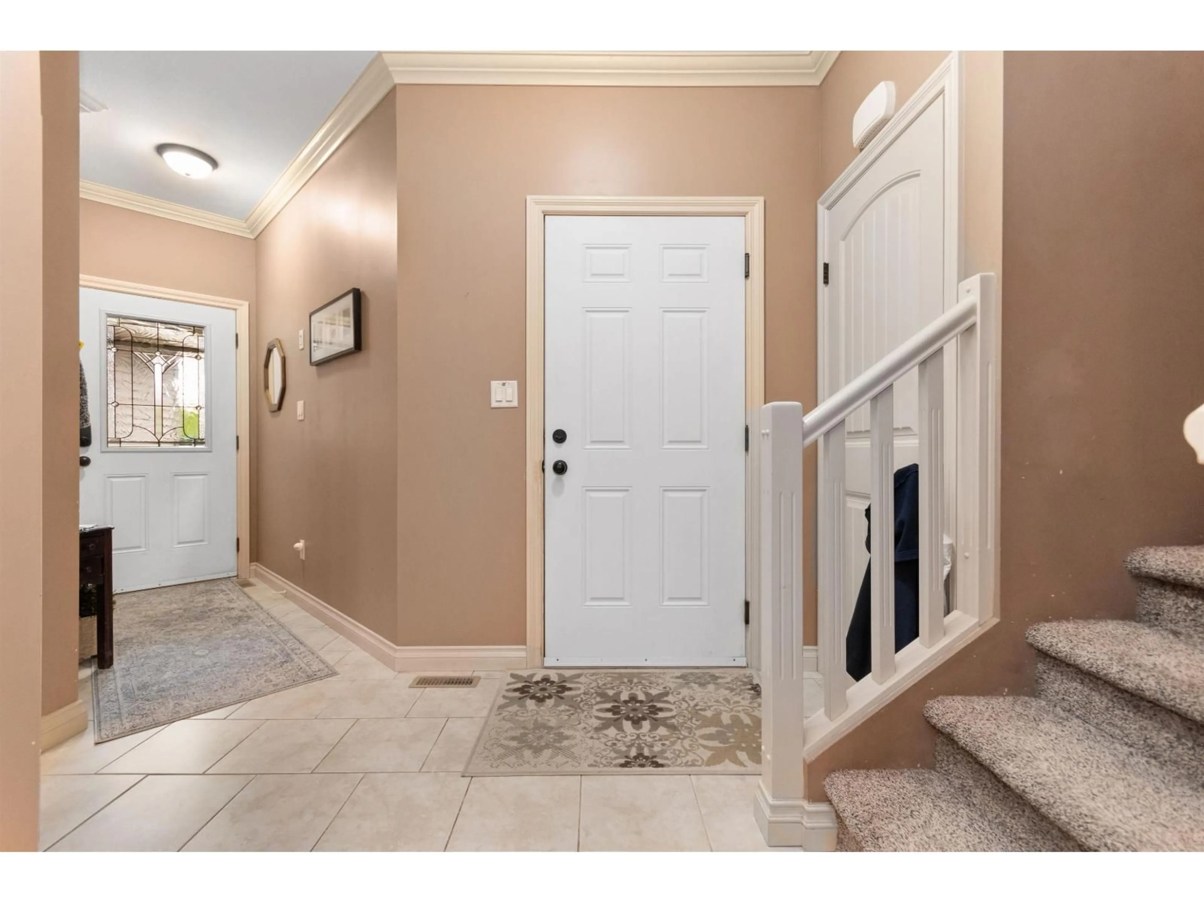 Indoor entryway for 15 - 1854 HEATH ROAD, Agassiz British Columbia V0M1A2