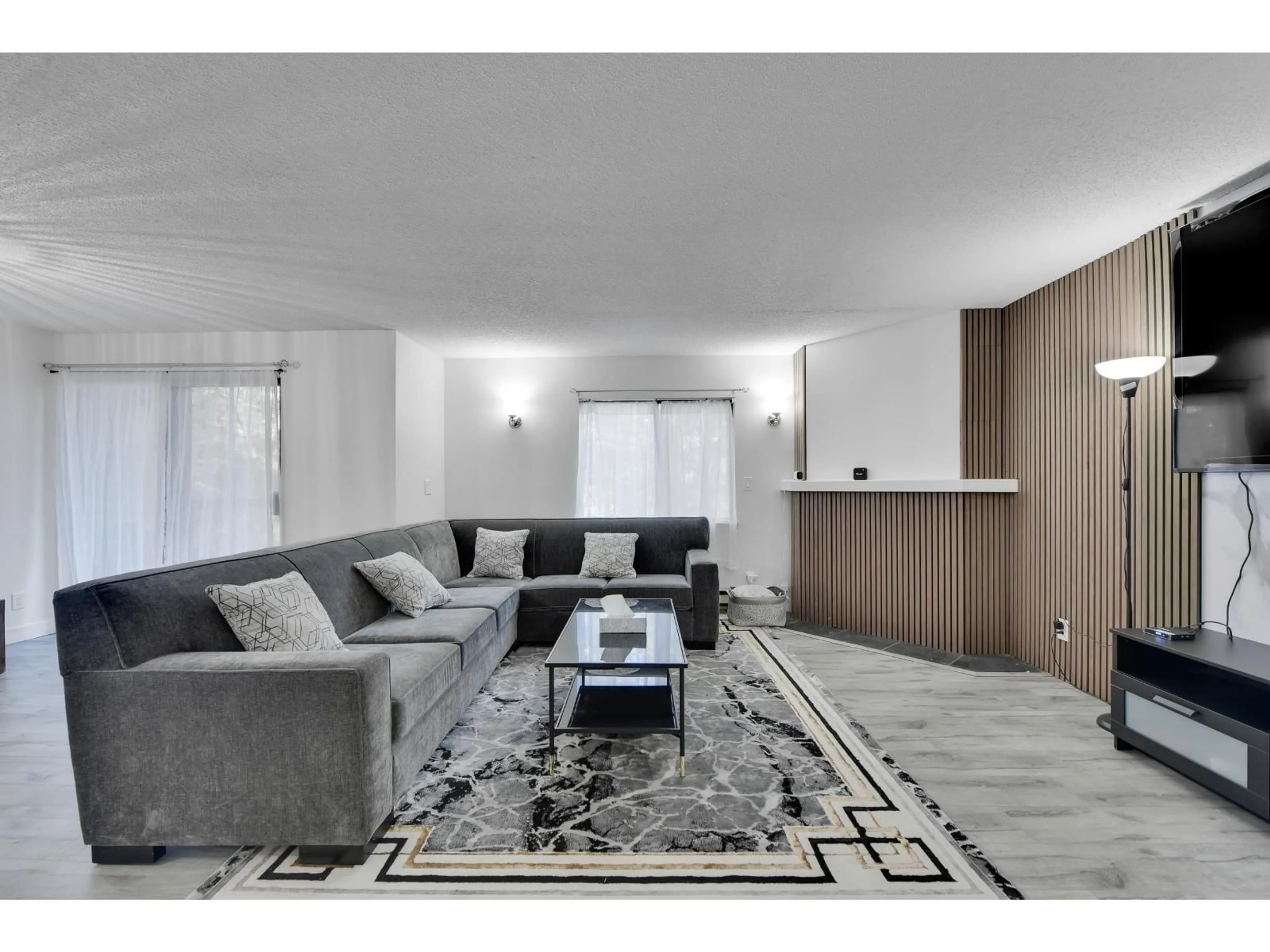 Living room with furniture, unknown for 203 - 7064 133B STREET, Surrey British Columbia V3W8A4