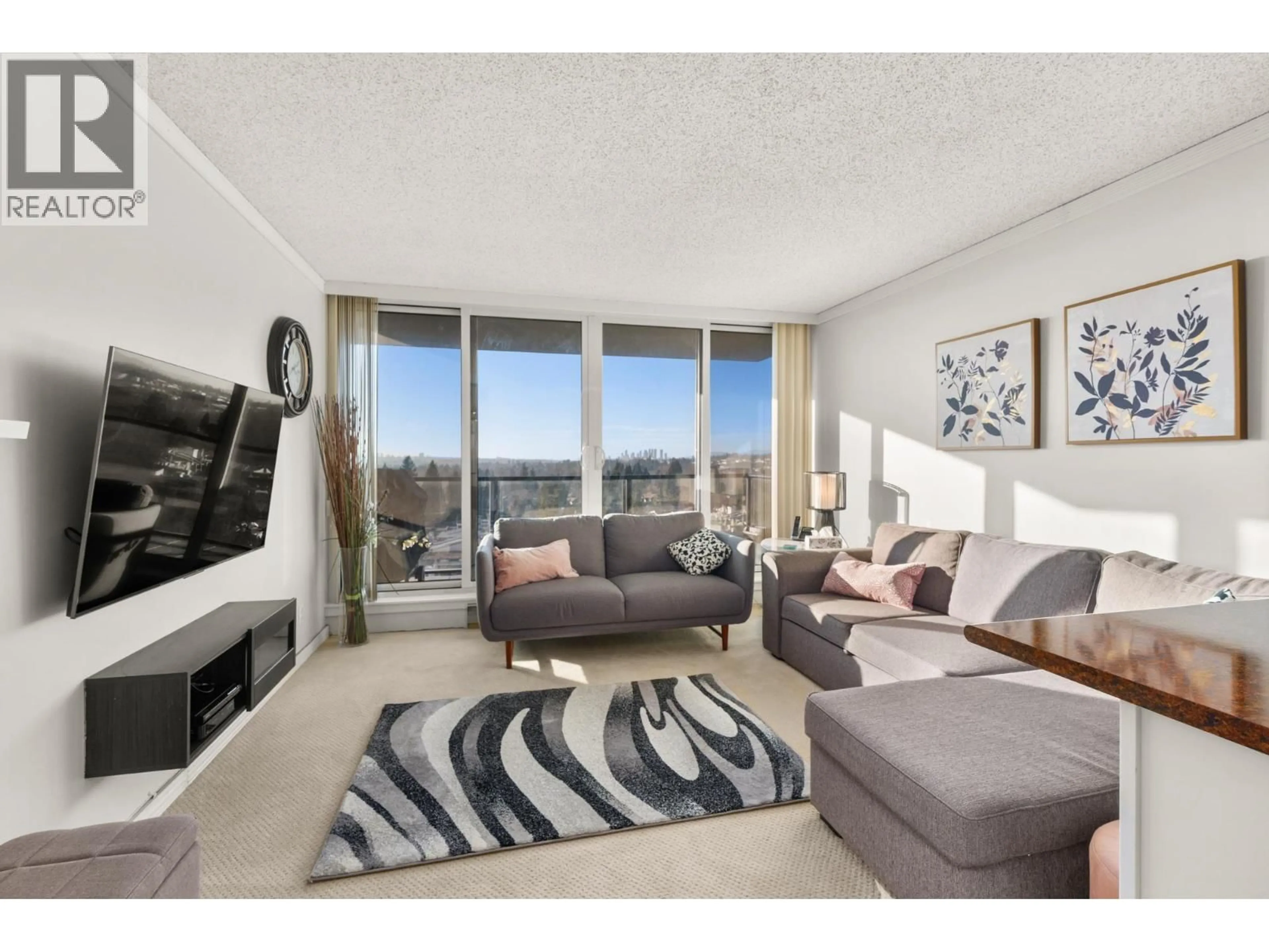 Living room with furniture, unknown for 903 - 3980 CARRIGAN COURT, Burnaby British Columbia V3N4S6