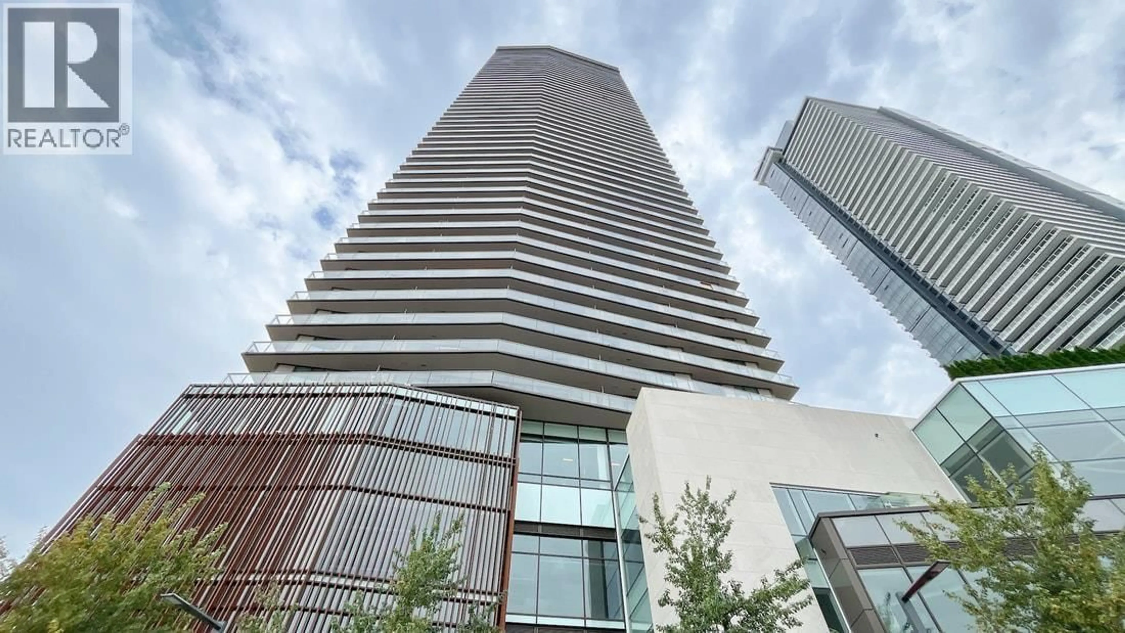 Indoor foyer for 4911 - 4650 BRENTWOOD BOULEVARD, Burnaby British Columbia V5C0M3