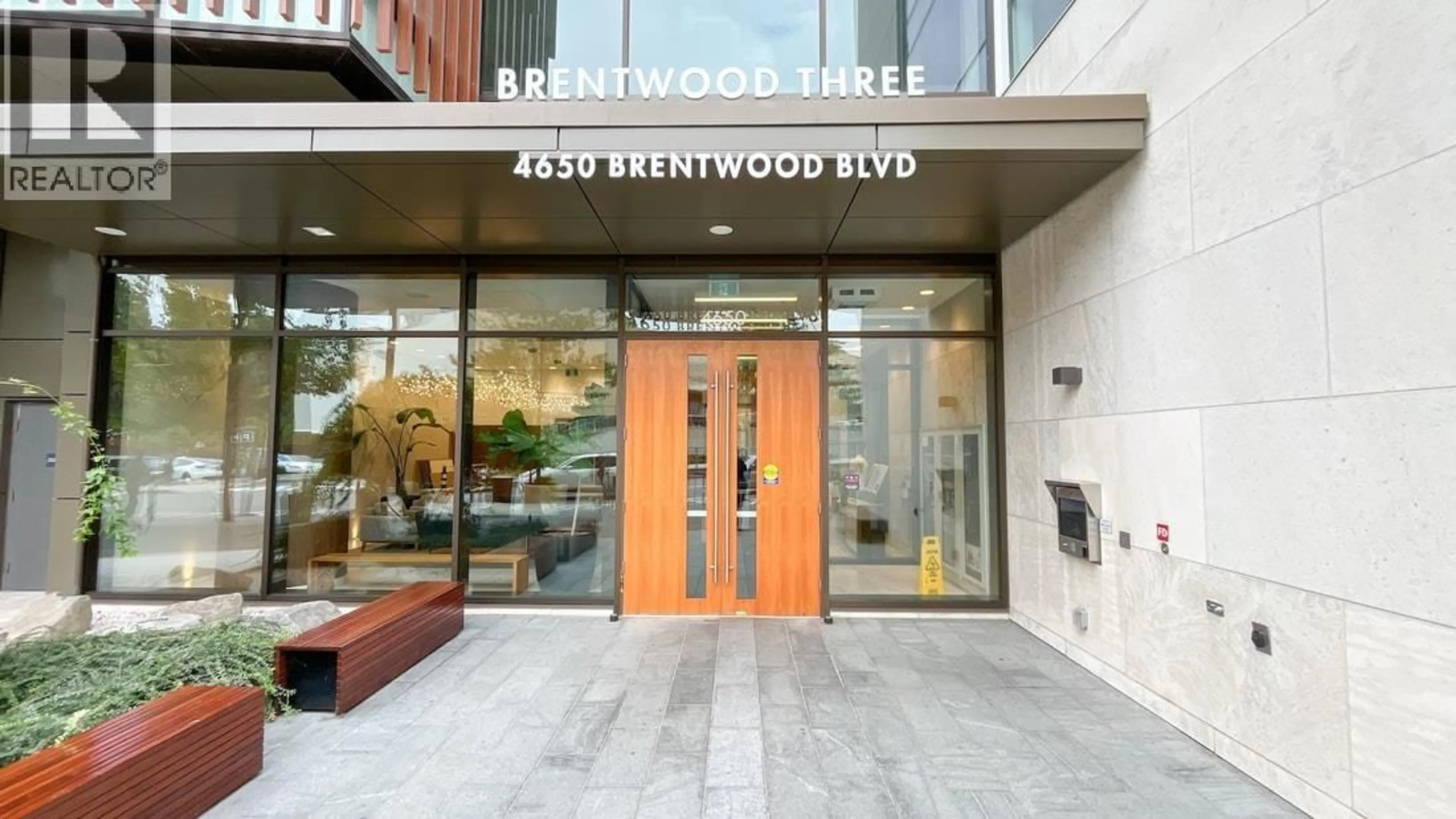 Indoor foyer for 4911 - 4650 BRENTWOOD BOULEVARD, Burnaby British Columbia V5C0M3