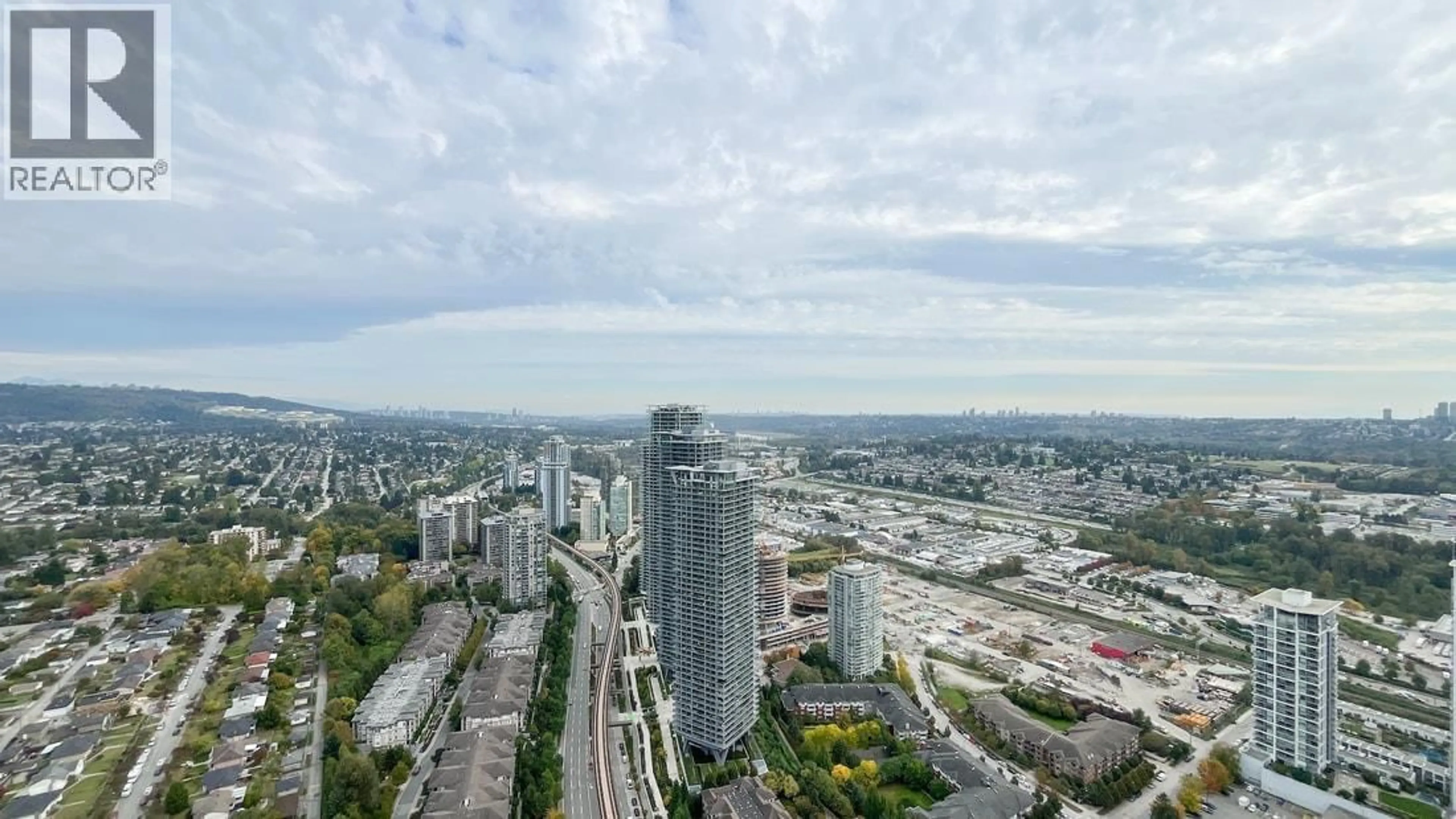 A pic from outside/outdoor area/front of a property/back of a property/a pic from drone, city buildings view from balcony for 4911 - 4650 BRENTWOOD BOULEVARD, Burnaby British Columbia V5C0M3