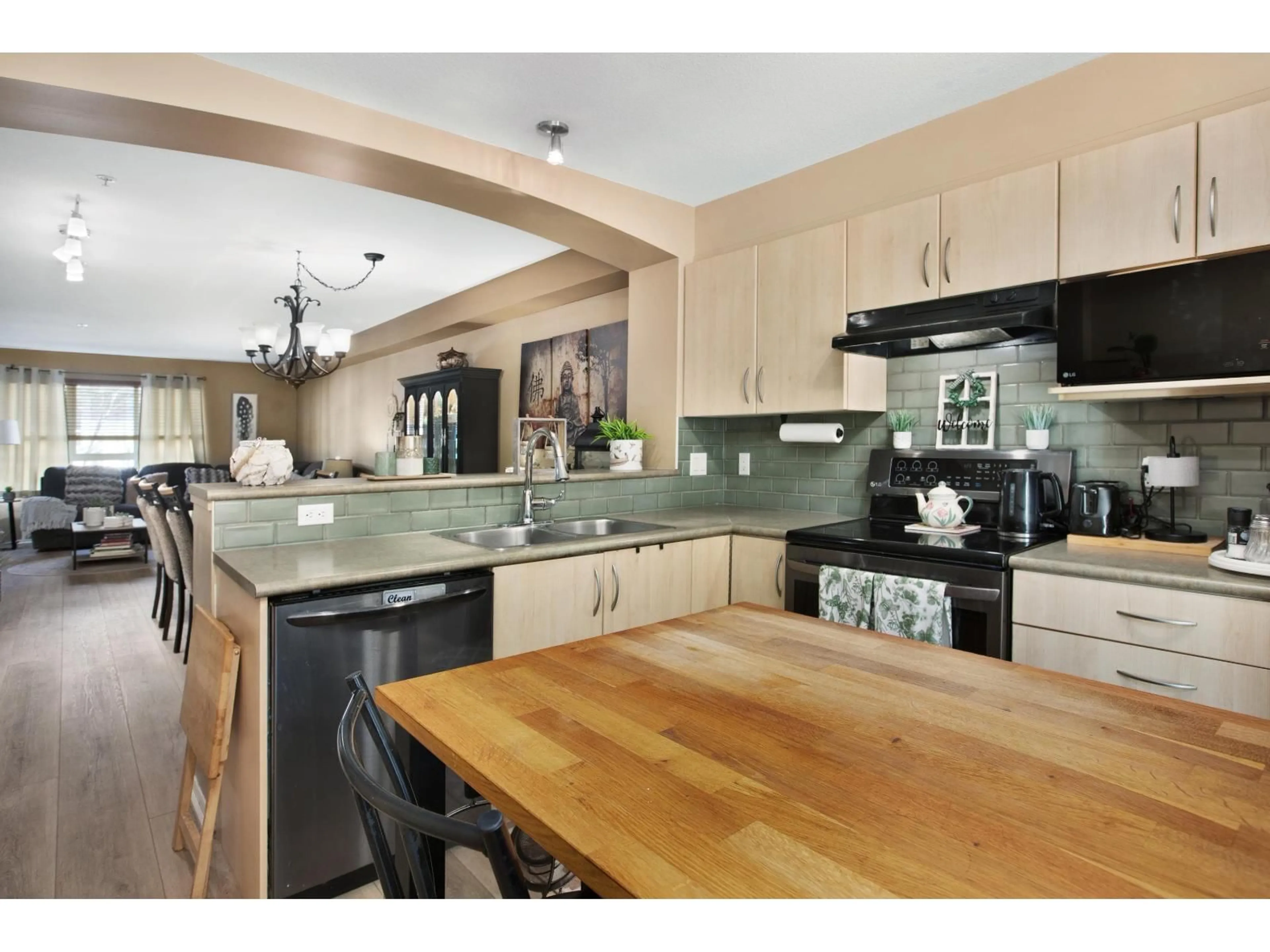 Open concept kitchen, unknown for 107 - 6747 203 STREET, Langley British Columbia V2Y3B5