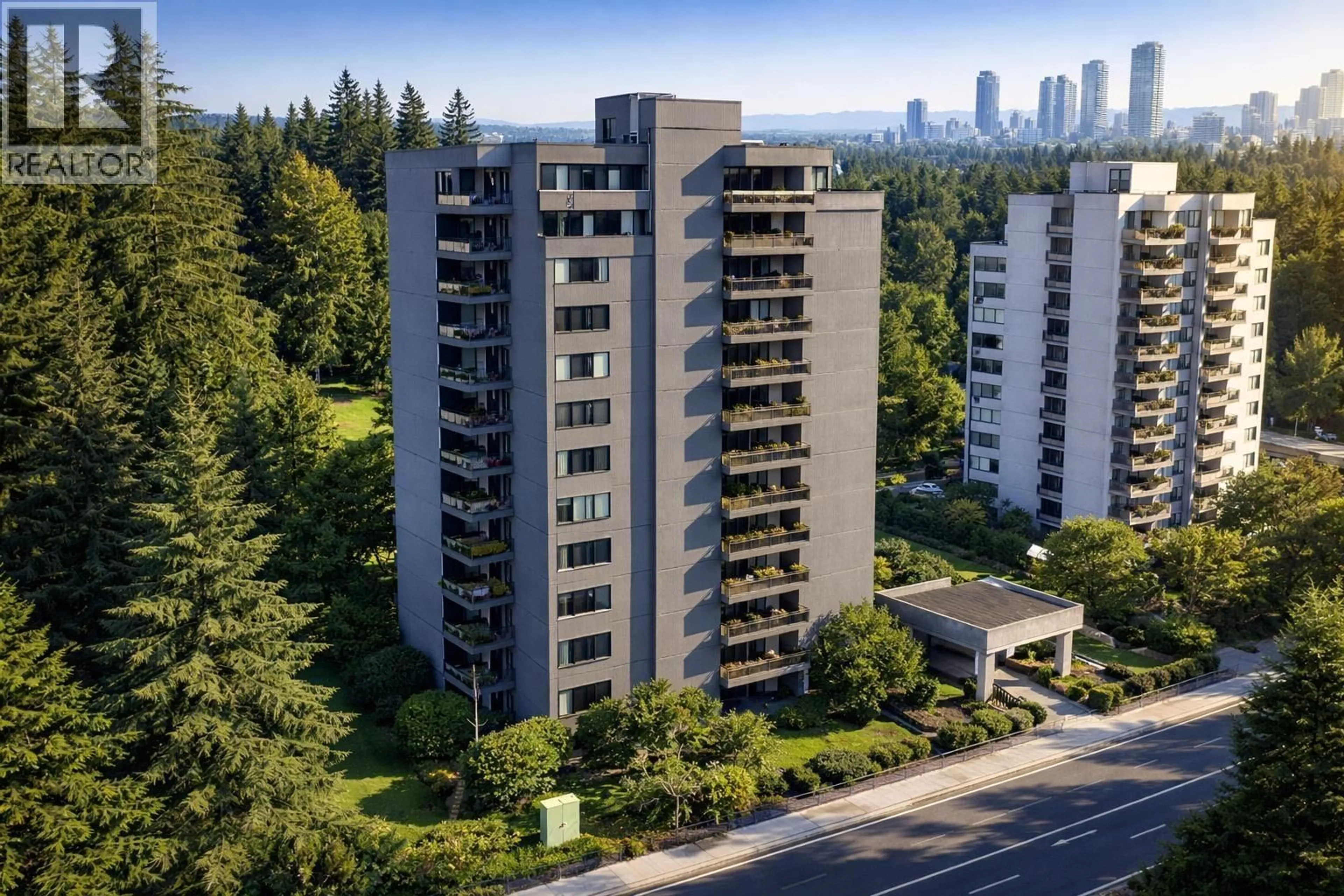 A pic from outside/outdoor area/front of a property/back of a property/a pic from drone, city buildings view from balcony for 405 - 4105 IMPERIAL STREET, Burnaby British Columbia V5J1A6