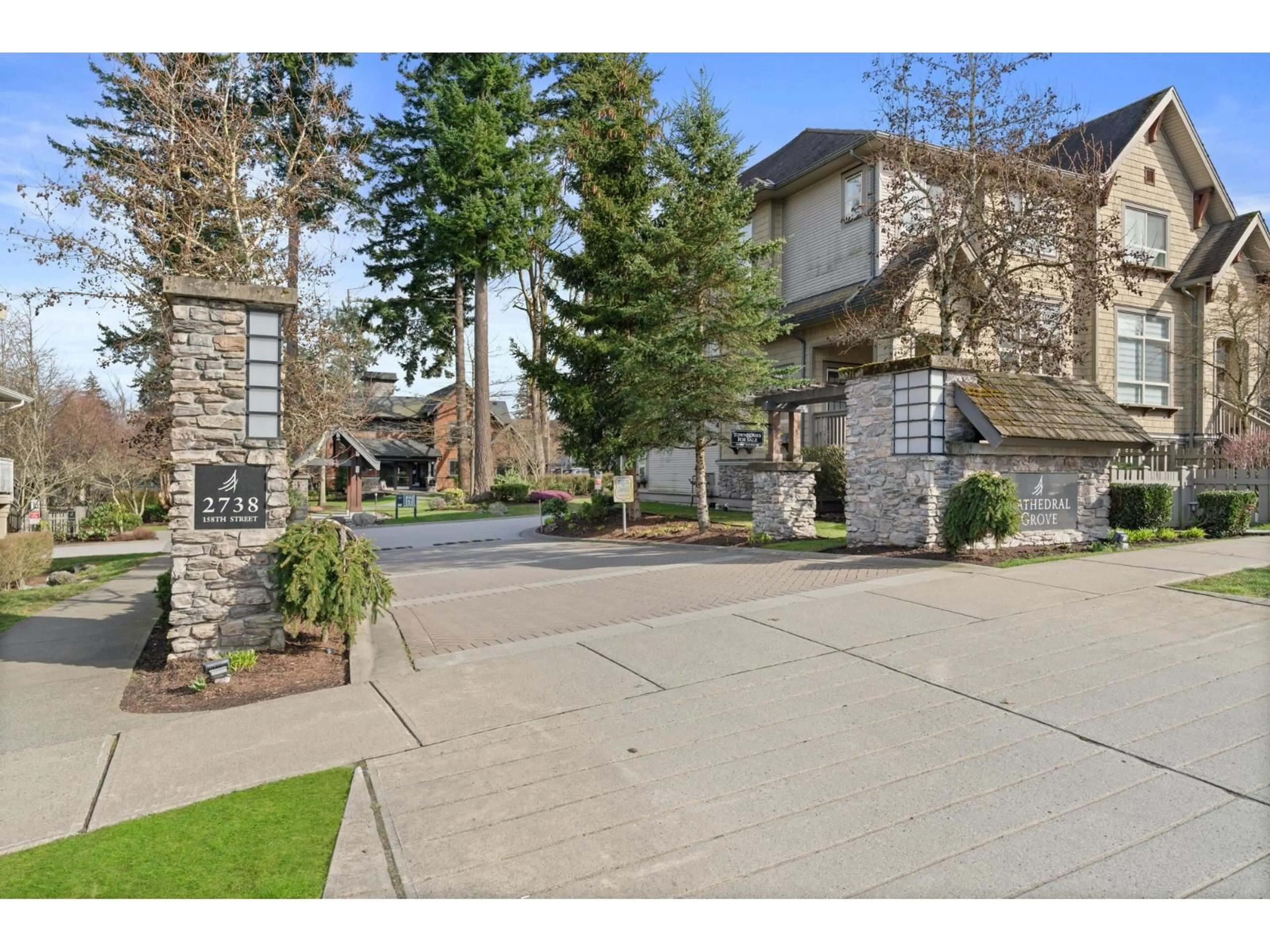 Patio, street for 140 - 2738 158 STREET, Surrey British Columbia V3Z3K3