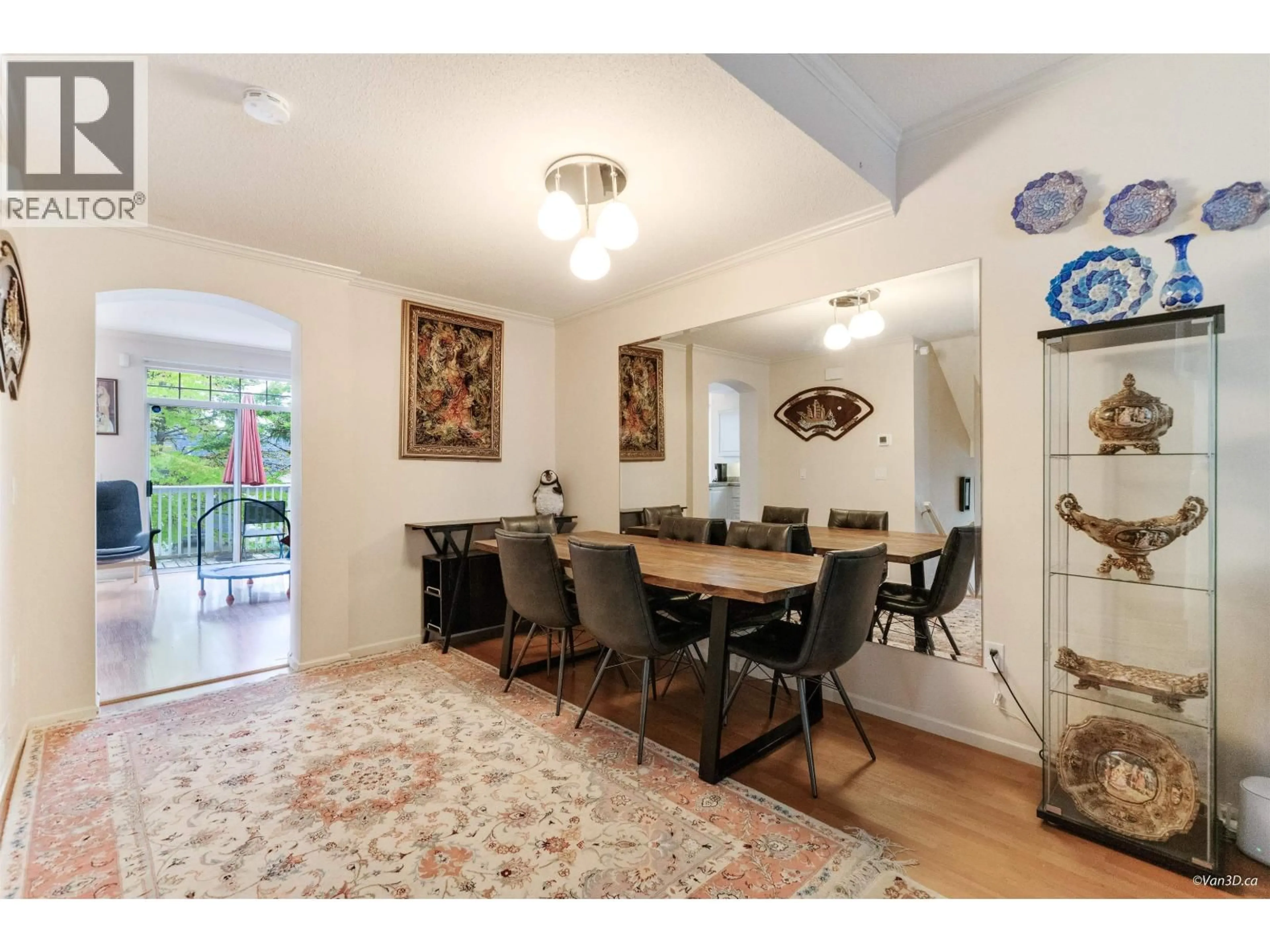 Dining room, ceramic/tile floor for 30 - 7501 CUMBERLAND STREET, Burnaby British Columbia V3N4Y6