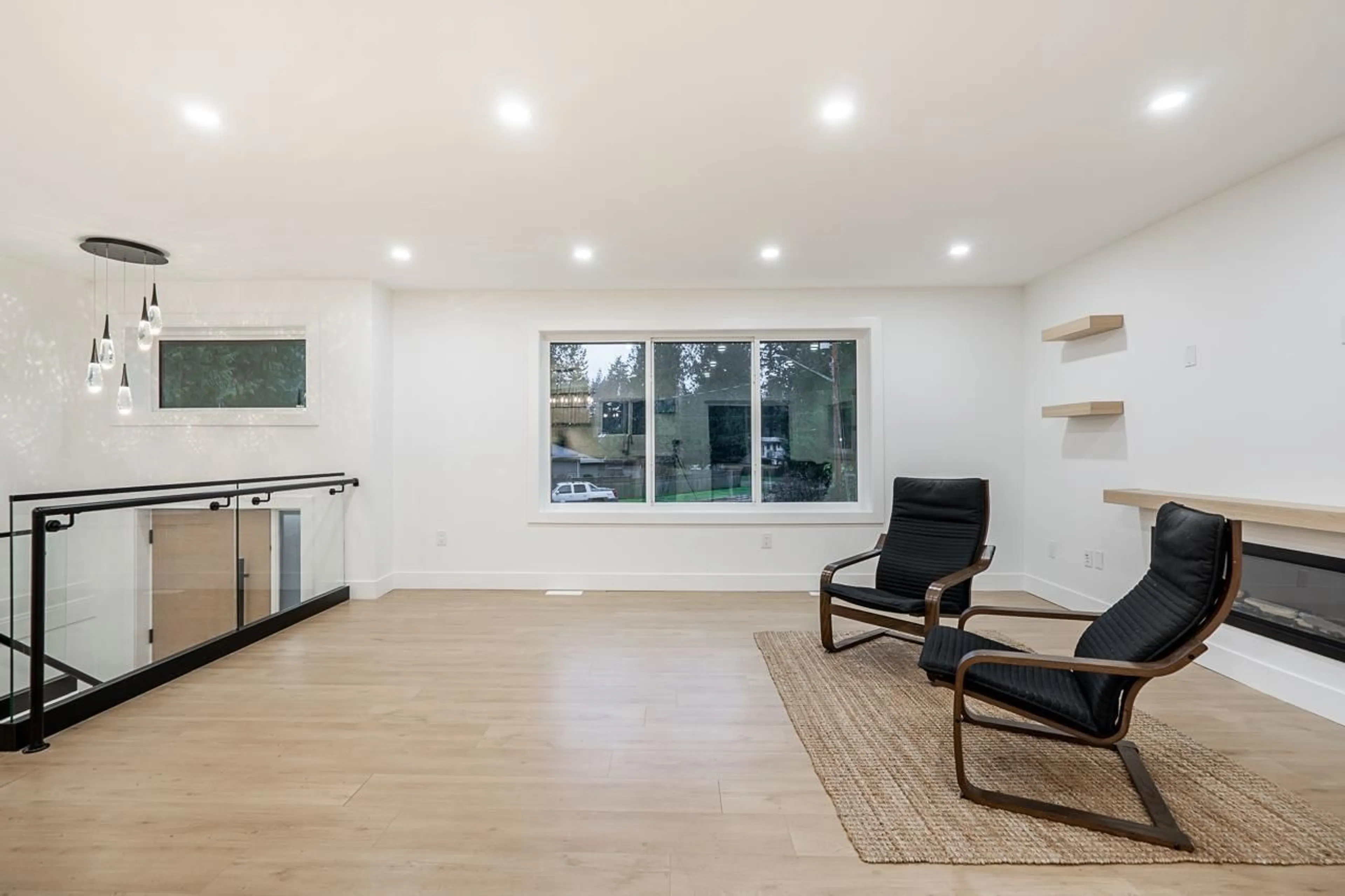 Living room with furniture, unknown for 19895 38B AVENUE, Langley British Columbia V3A6G3