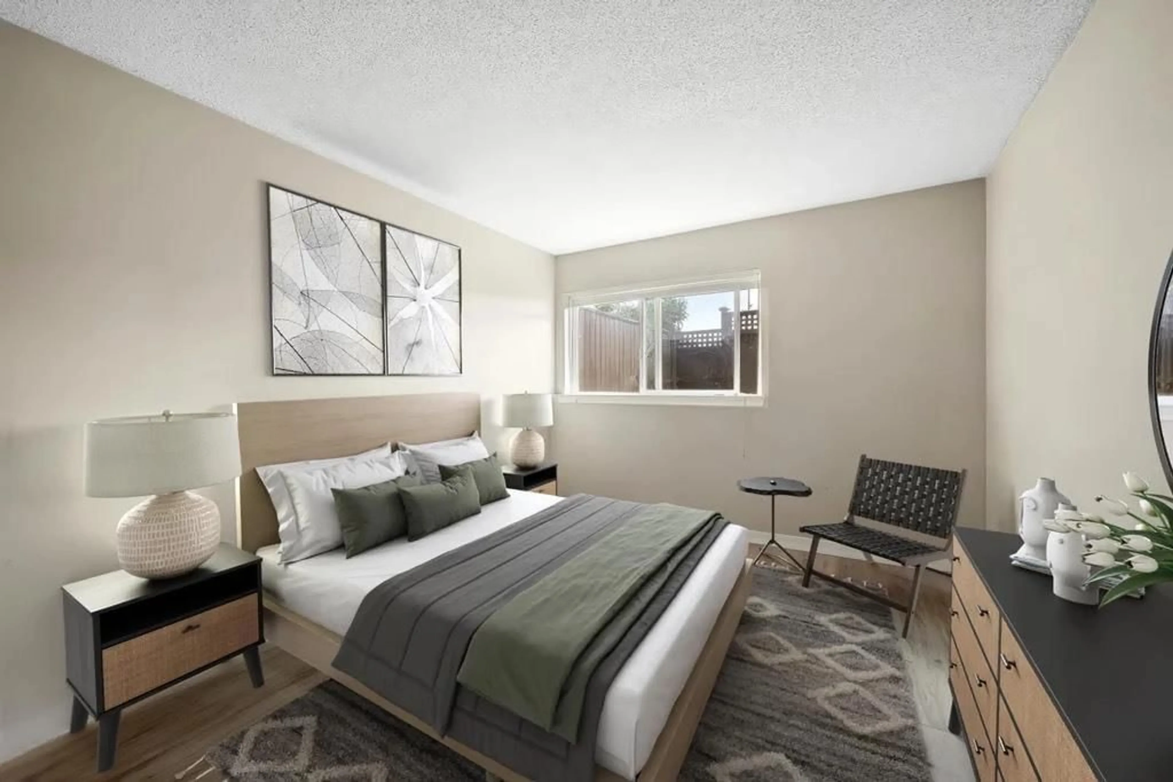 Bedroom with bed, unknown for 3 - 1870 SOUTHMERE CRESCENT EAST, Surrey British Columbia V4A7A3