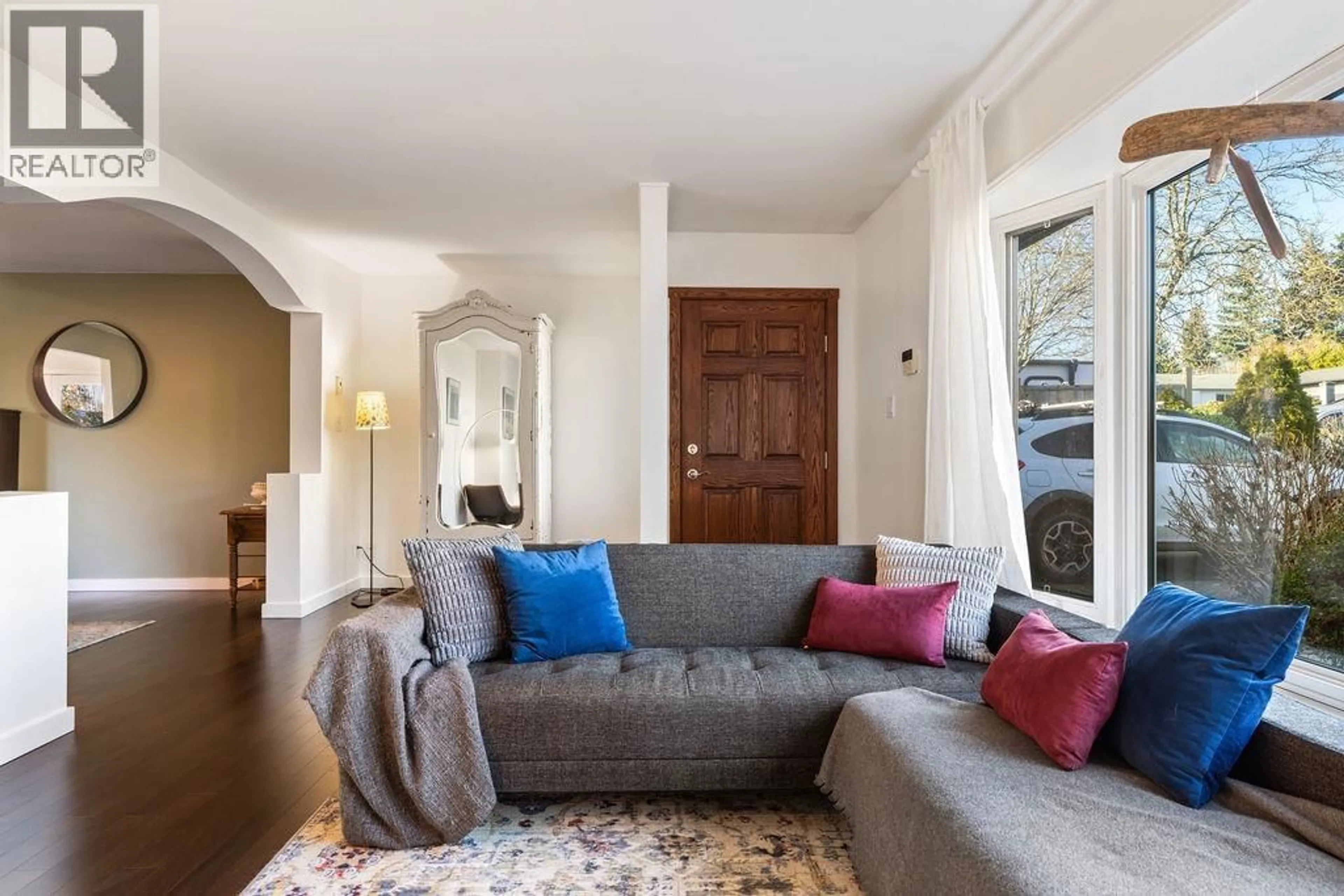 Living room with furniture, unknown for 1315 15TH STREET, North Vancouver British Columbia V7P1N1