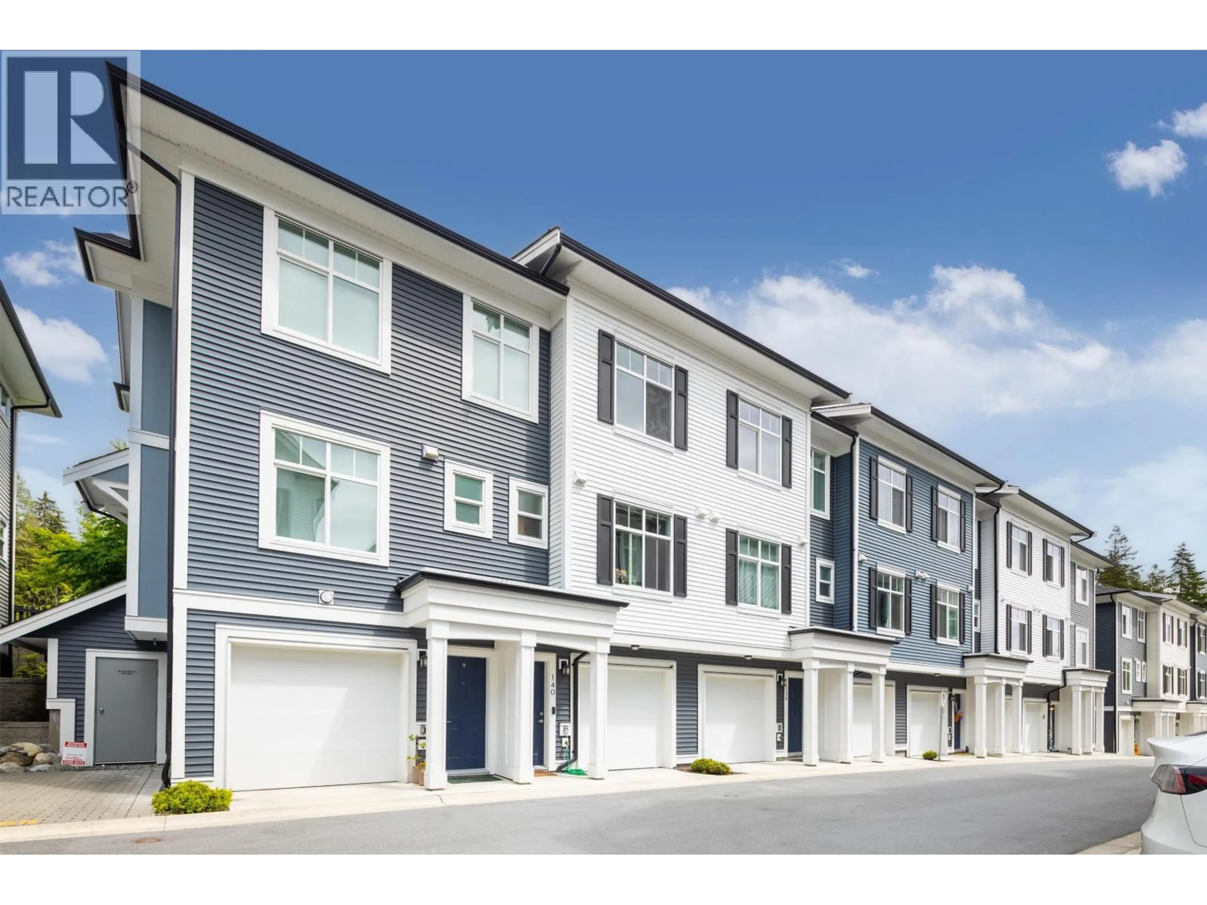 Home with vinyl exterior material, street for 140 - 3565 BAYCREST AVENUE, Coquitlam British Columbia V3B0R7