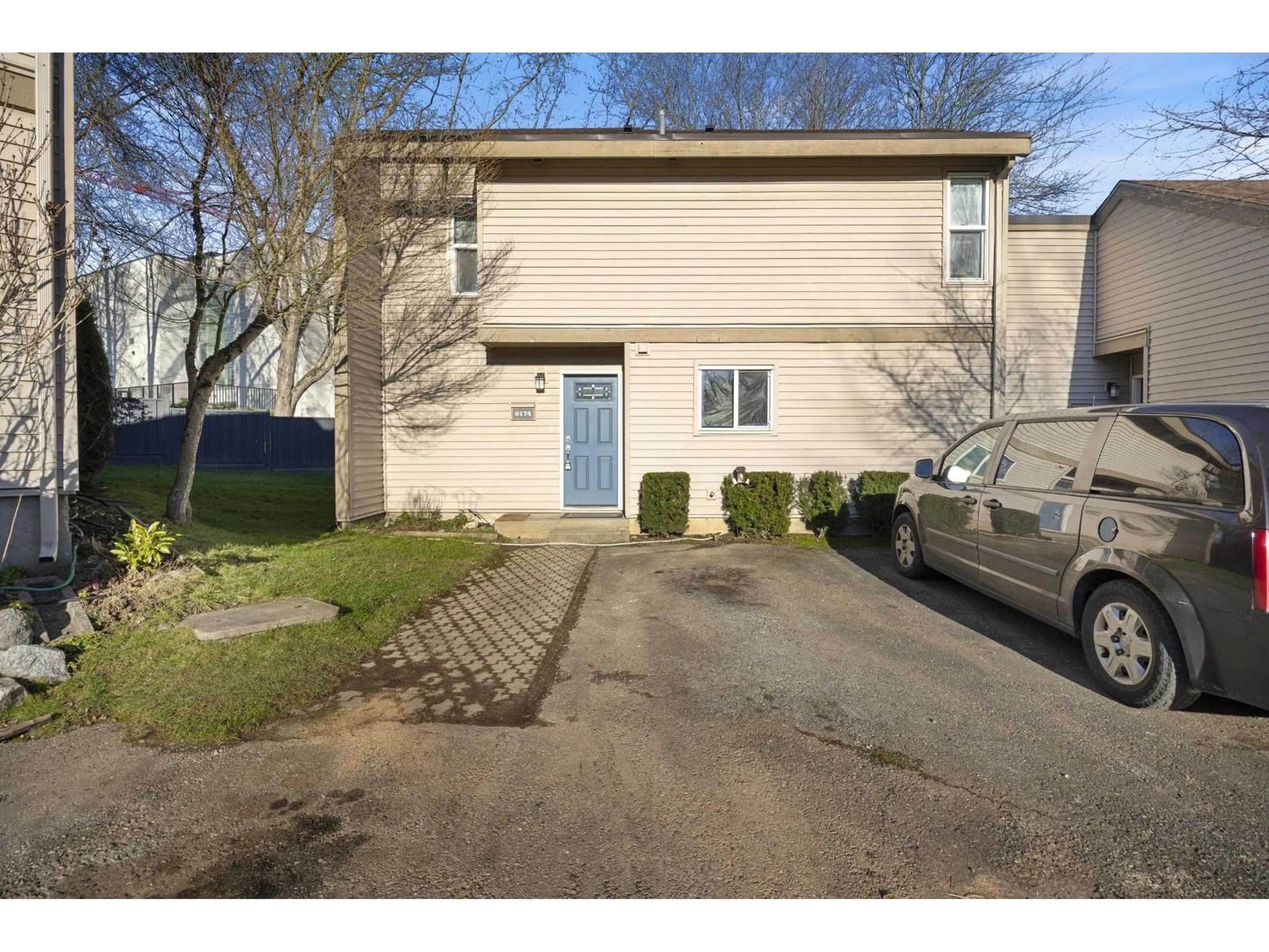 Unknown for 6174 GREENSIDE DRIVE WEST, Surrey British Columbia V3S5M8