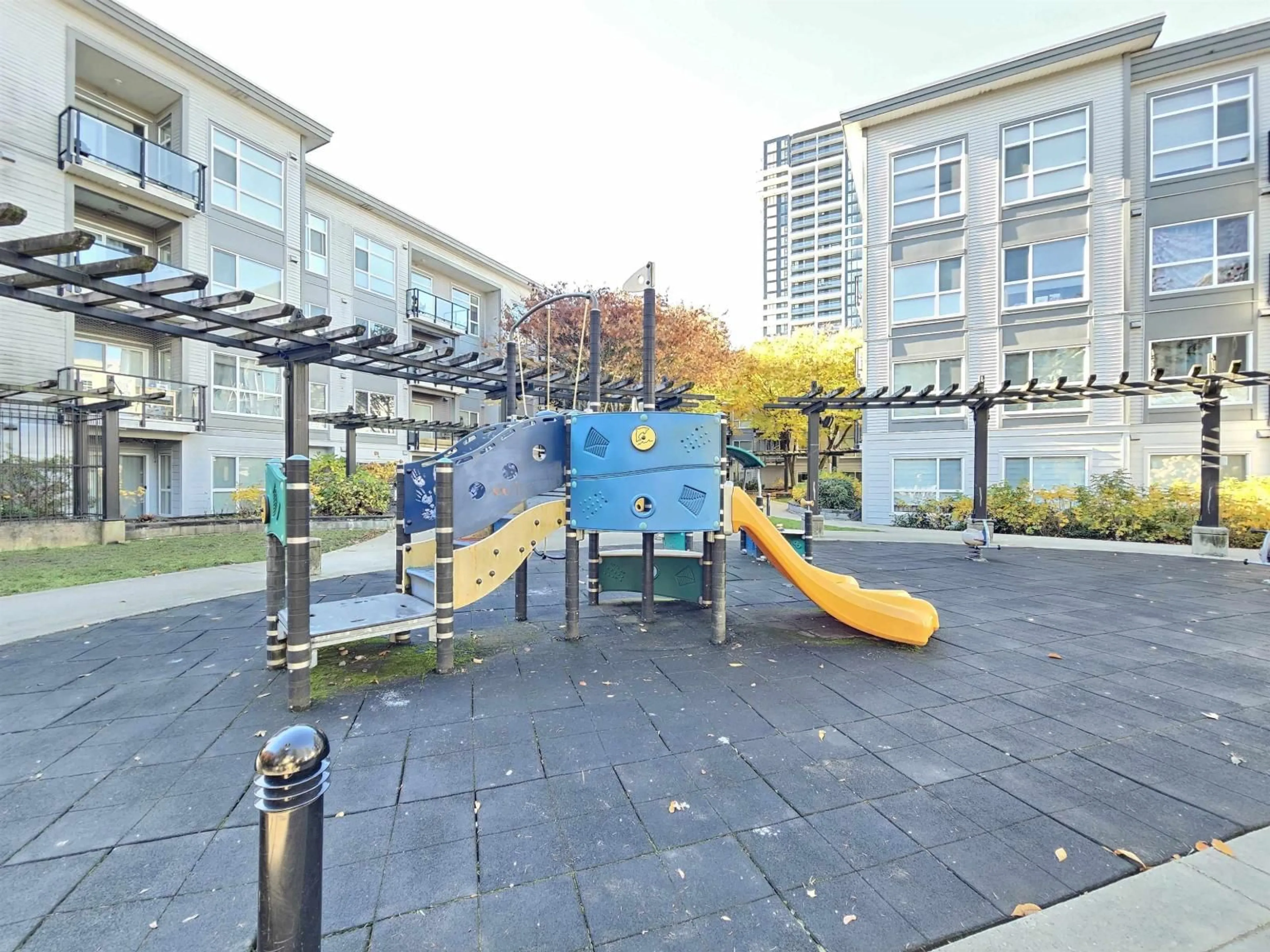 Patio, street for 232 - 13768 108 AVENUE, Surrey British Columbia V3T0L9